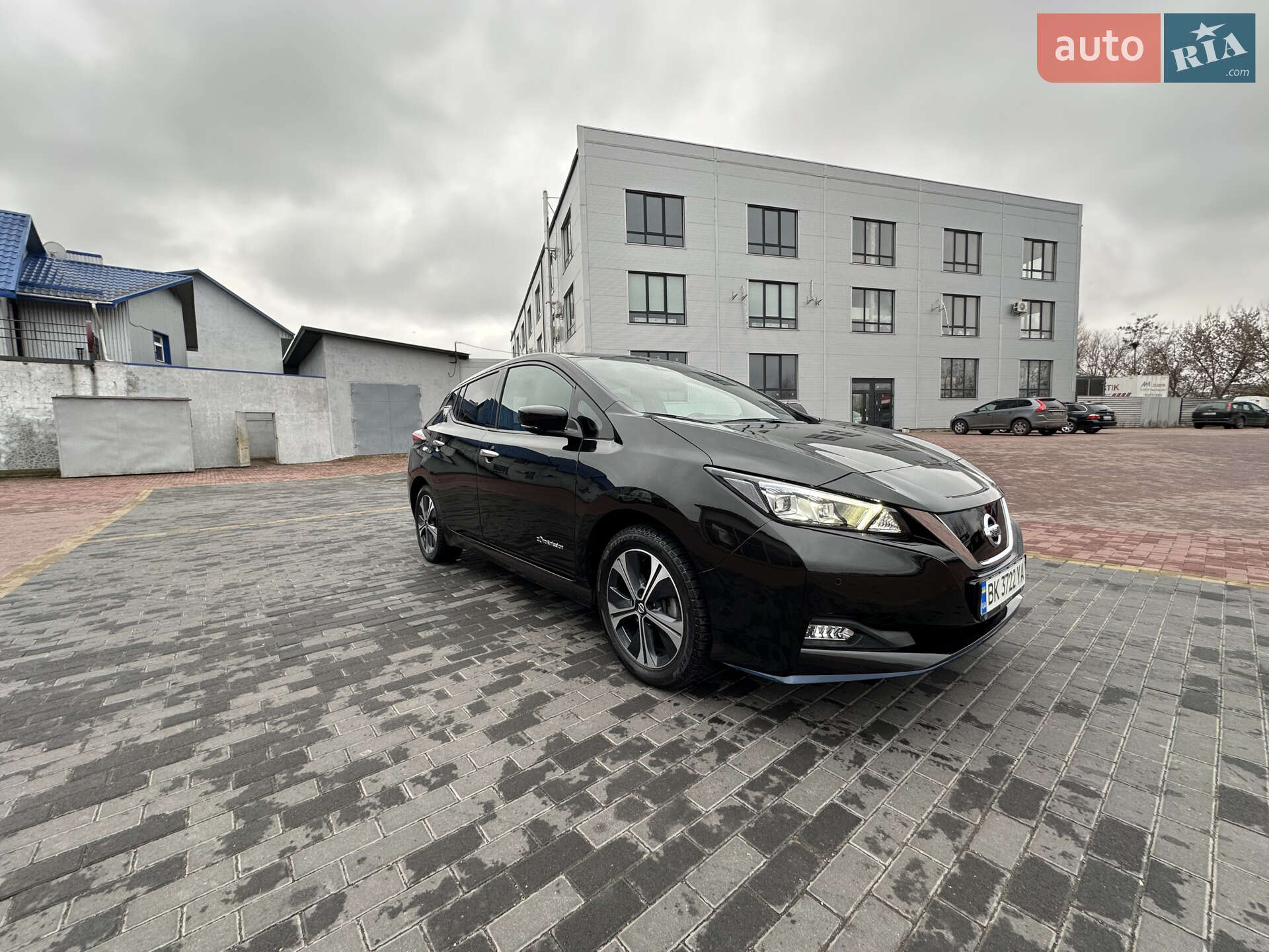 NISSAN LEAF 2020