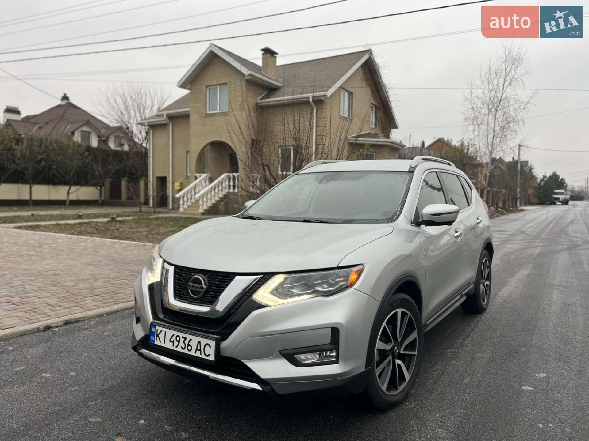 Головне фото звіту автомобіля NISSAN ROGUE 2019