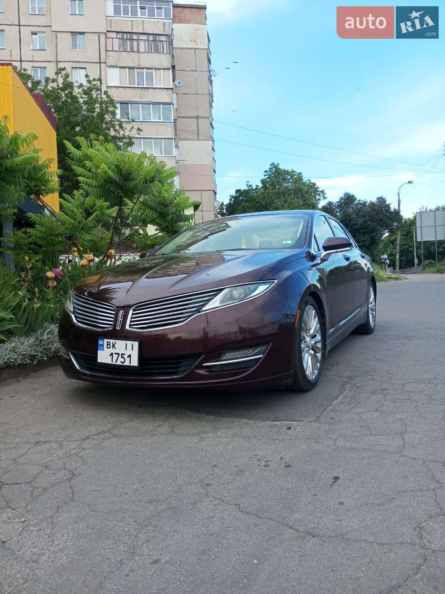Головне фото звіту автомобіля LINCOLN MKZ 2013