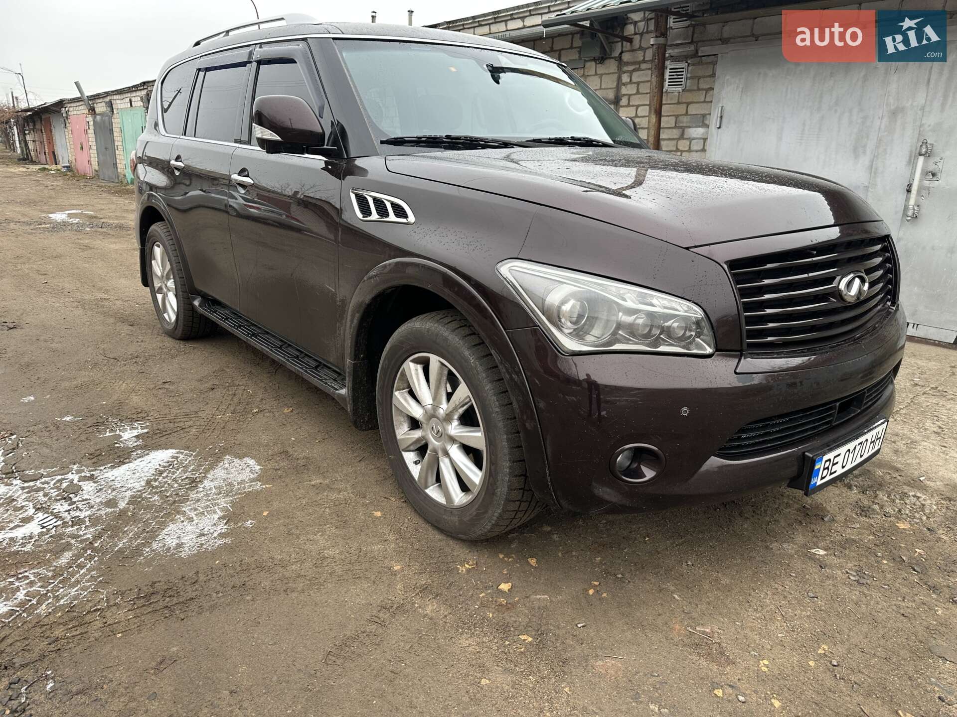 INFINITI QX56 2010