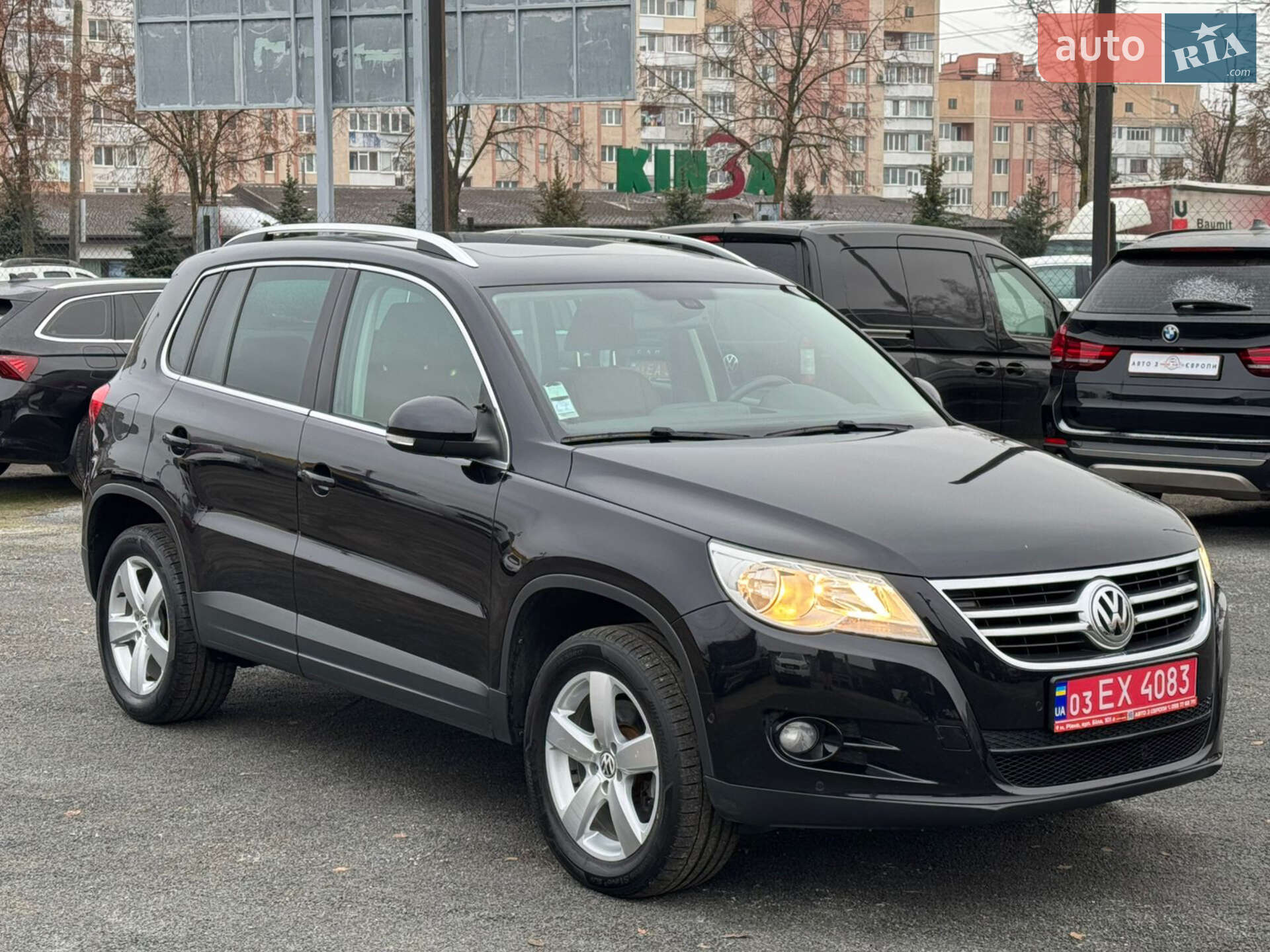VOLKSWAGEN TIGUAN 2011