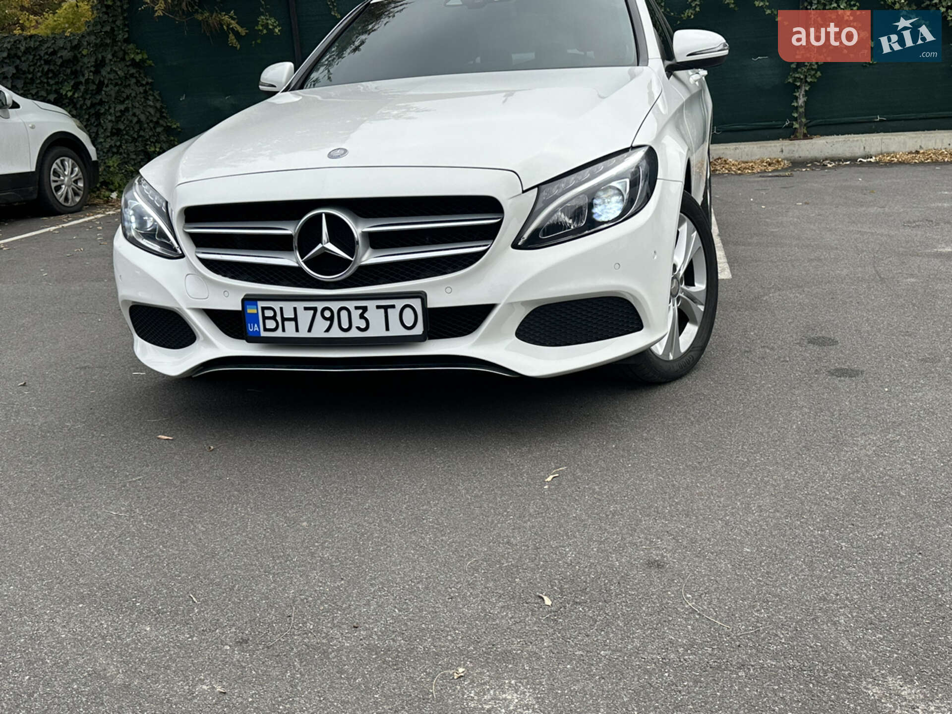 MERCEDES-BENZ C 220 D 2015
