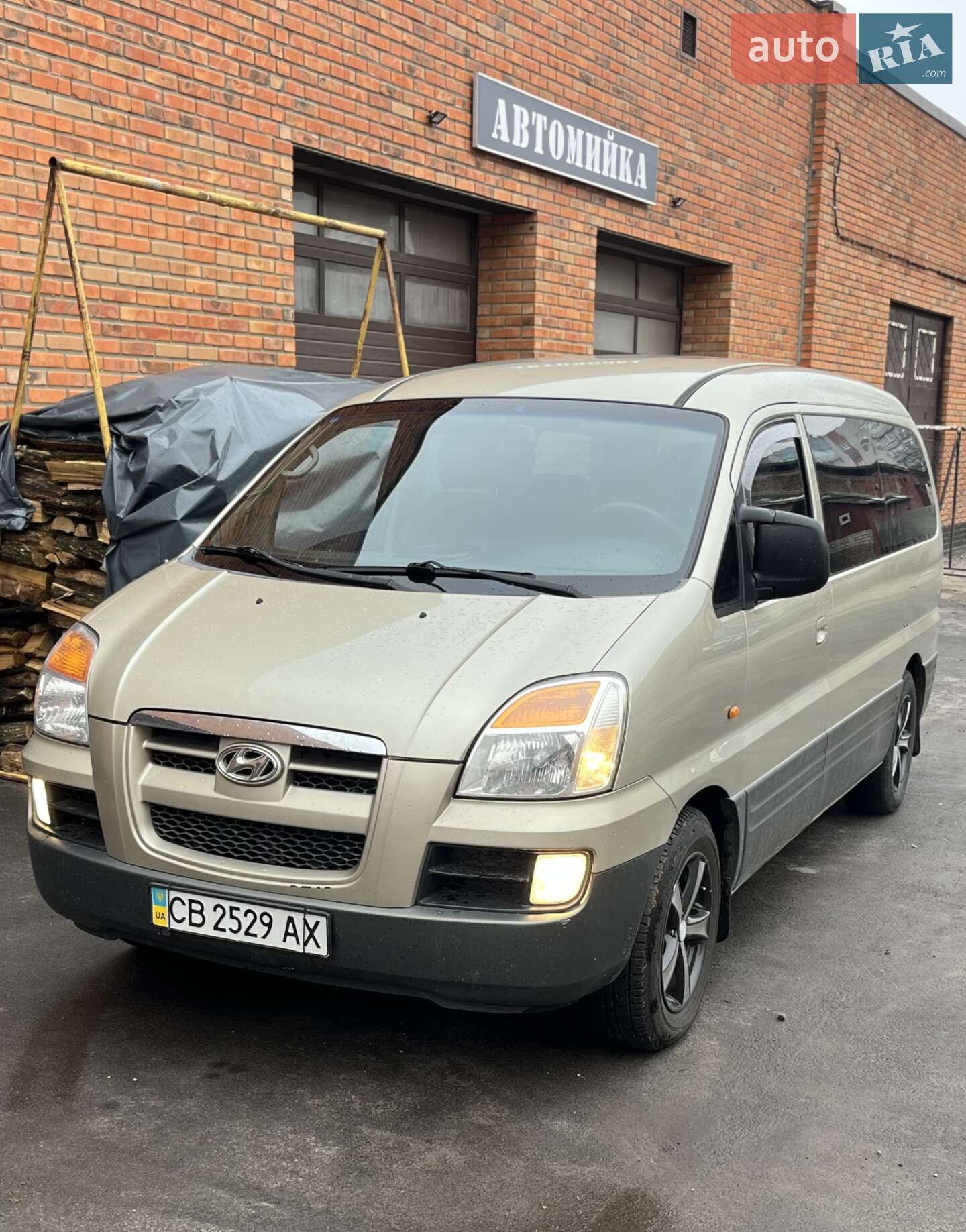 HYUNDAI H-1 2005