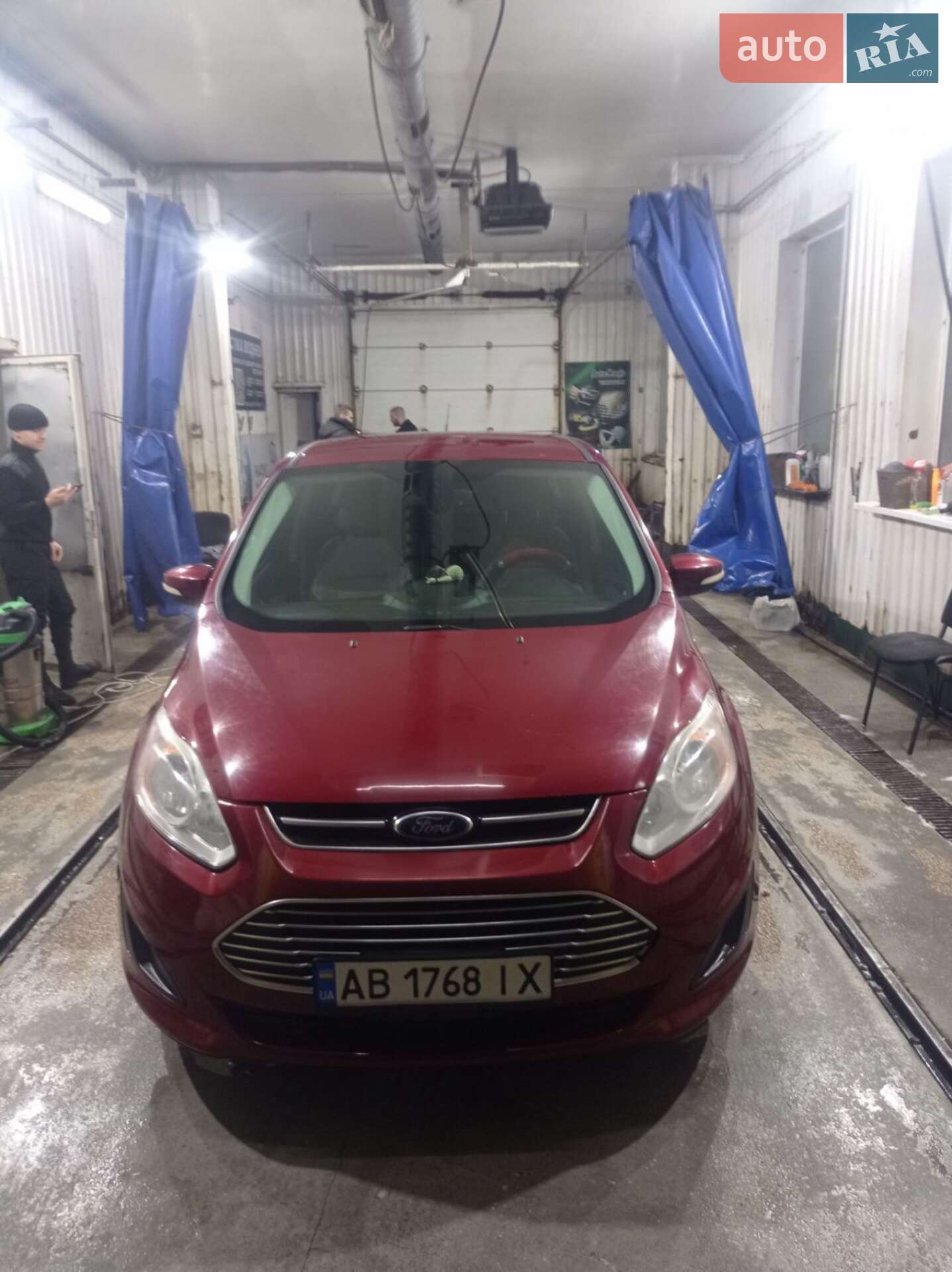 Головне фото звіту автомобіля FORD C-MAX 2013