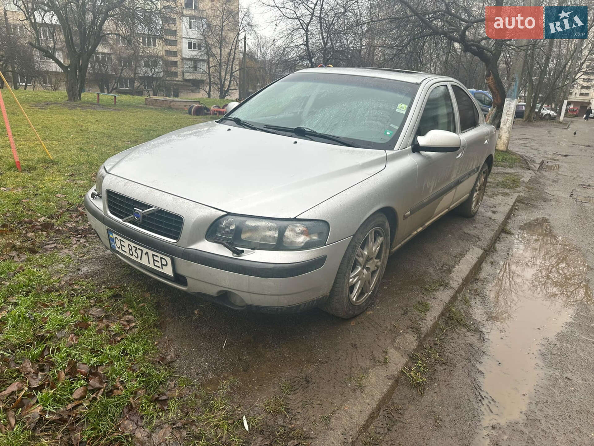 VOLVO S60 2002
