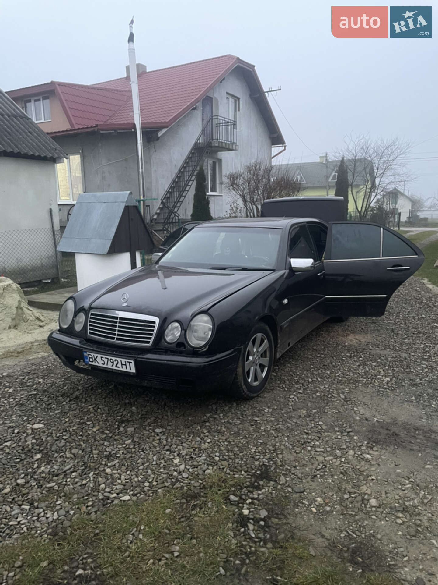 MERCEDES-BENZ E 280 1998