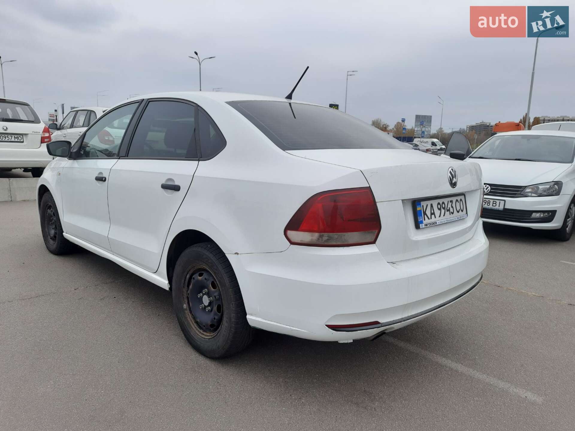 VOLKSWAGEN POLO 2016