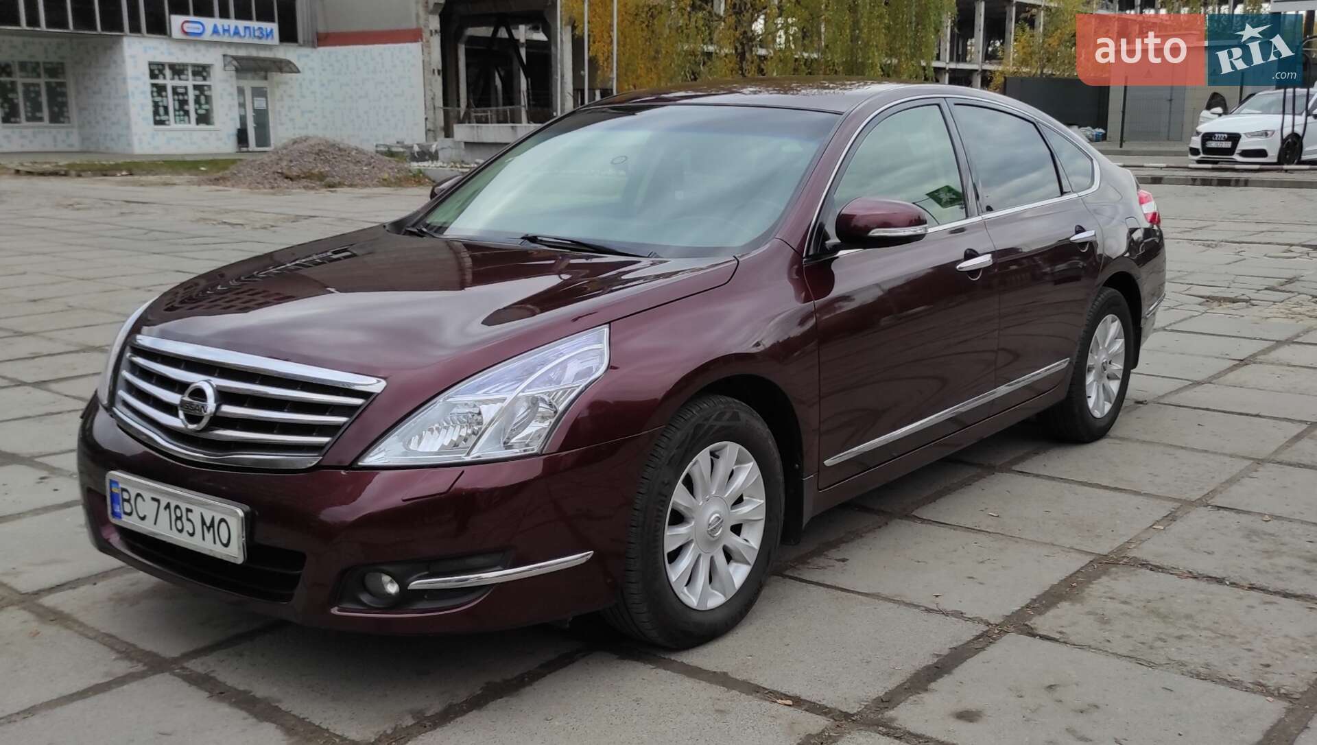 NISSAN TEANA 2011