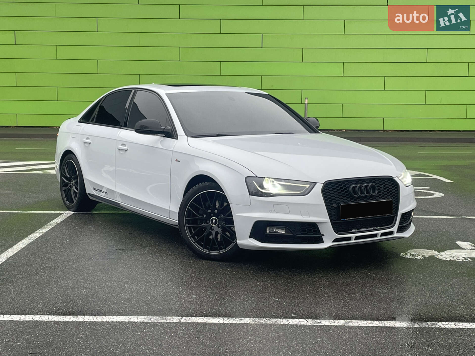 AUDI A4 2015