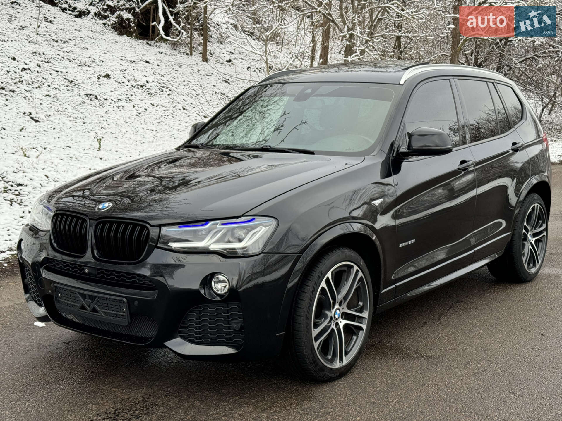 Головне фото звіту автомобіля BMW X3 2017