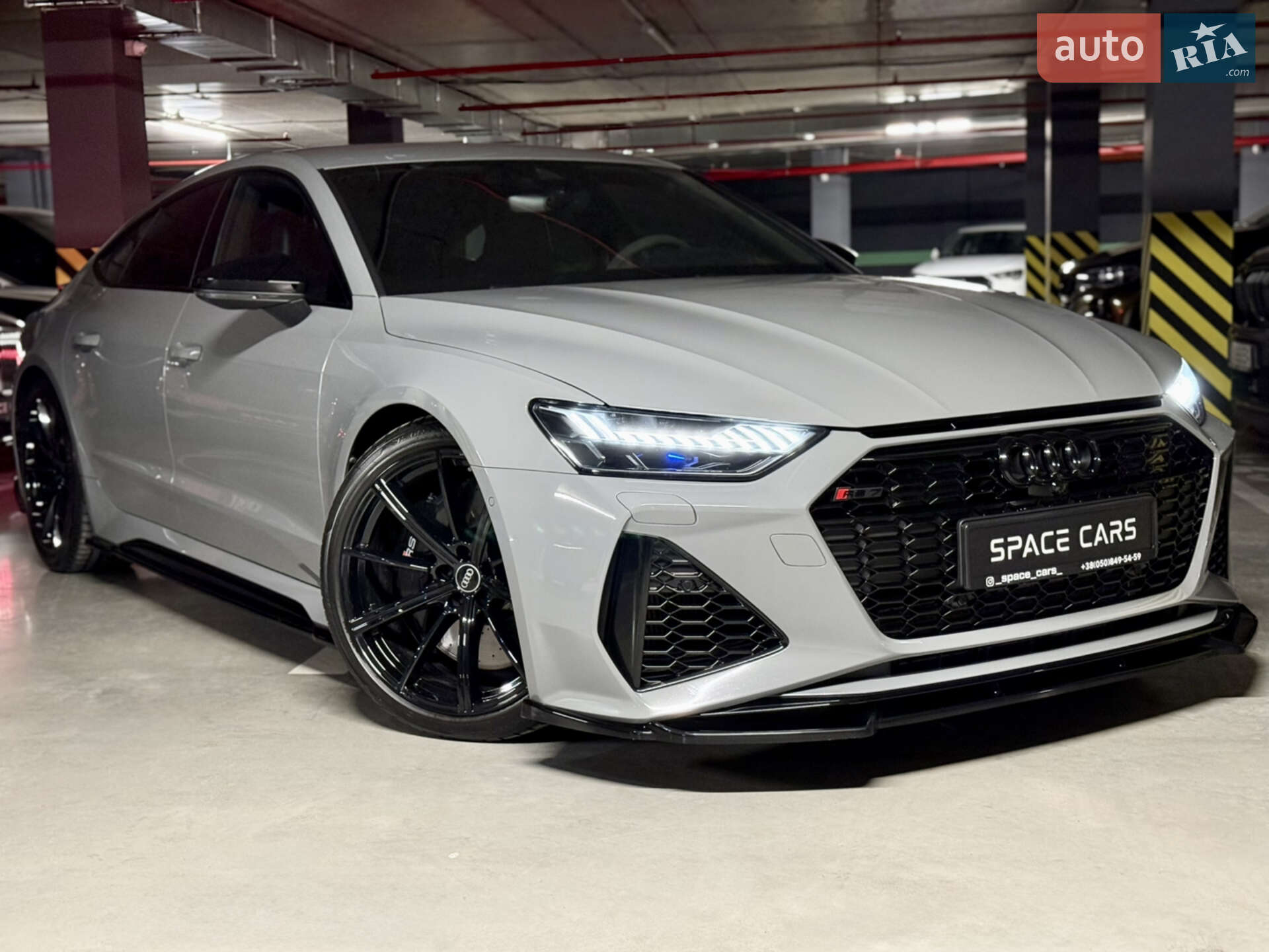 AUDI RS7 2021
