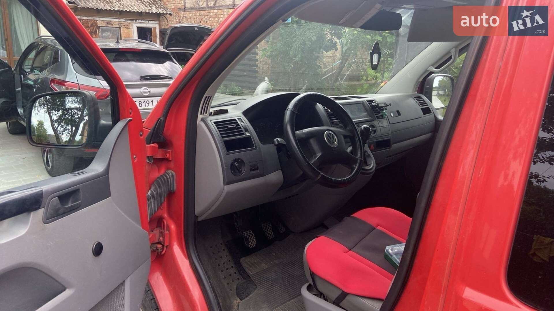 VOLKSWAGEN TRANSPORTER 2004