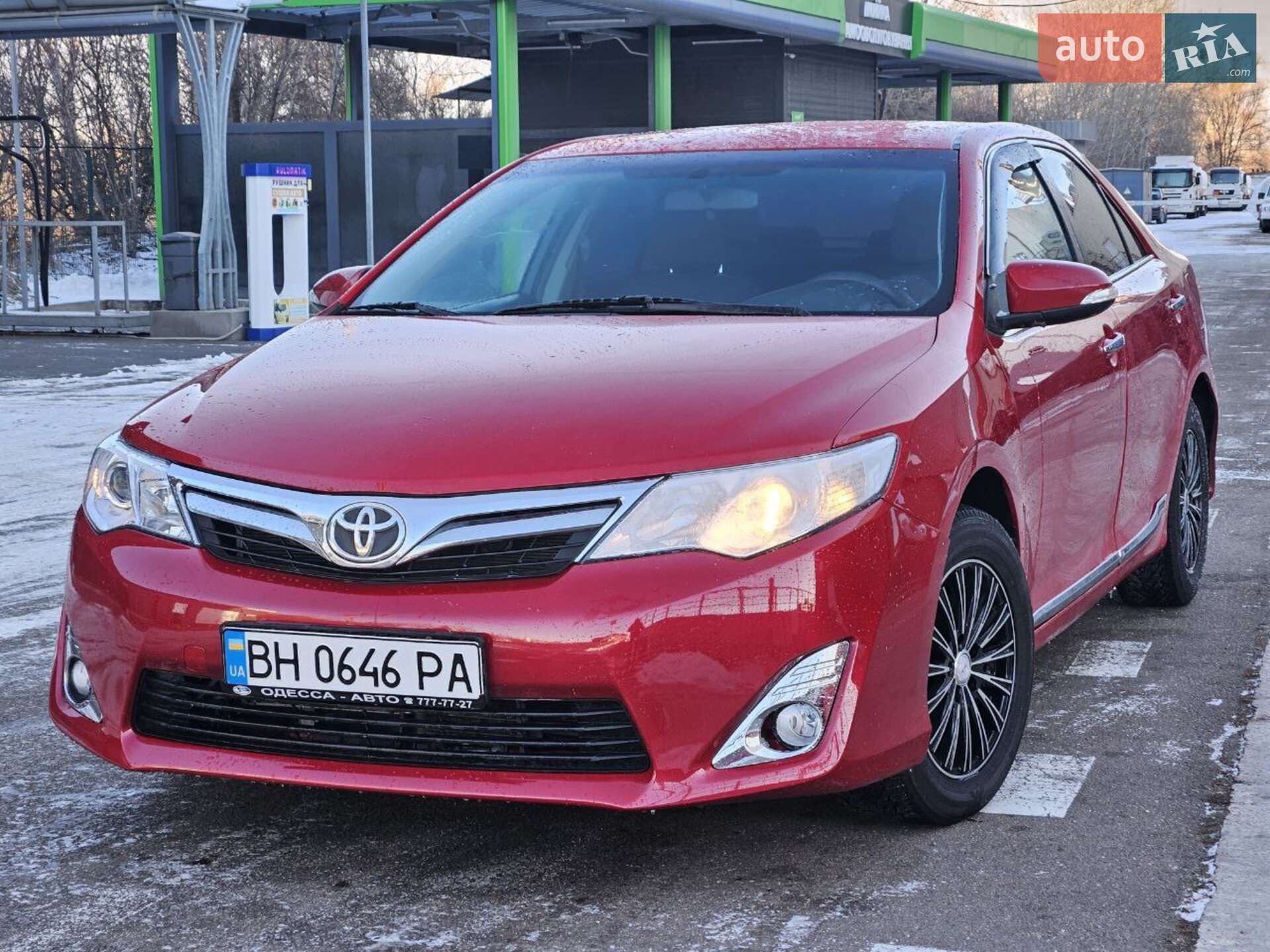 TOYOTA CAMRY 2015