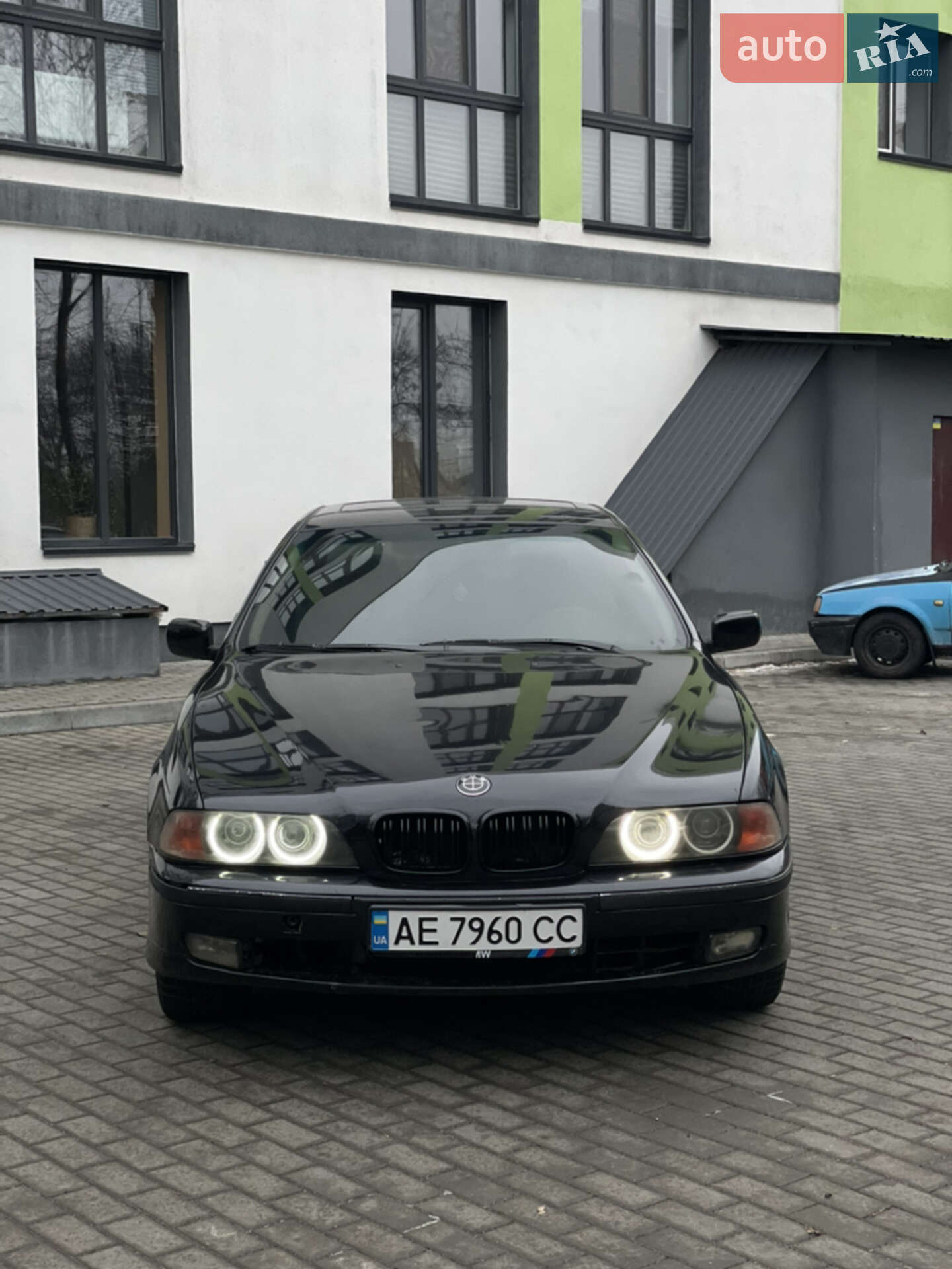 Головне фото звіту автомобіля BMW 523I 1997