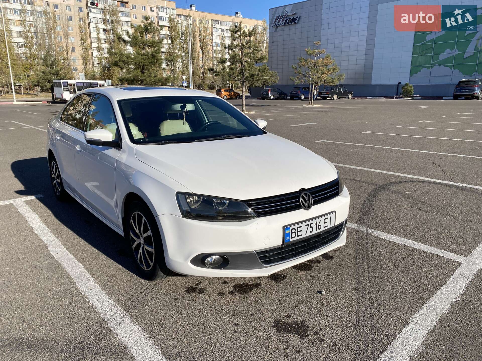 VOLKSWAGEN JETTA 2013