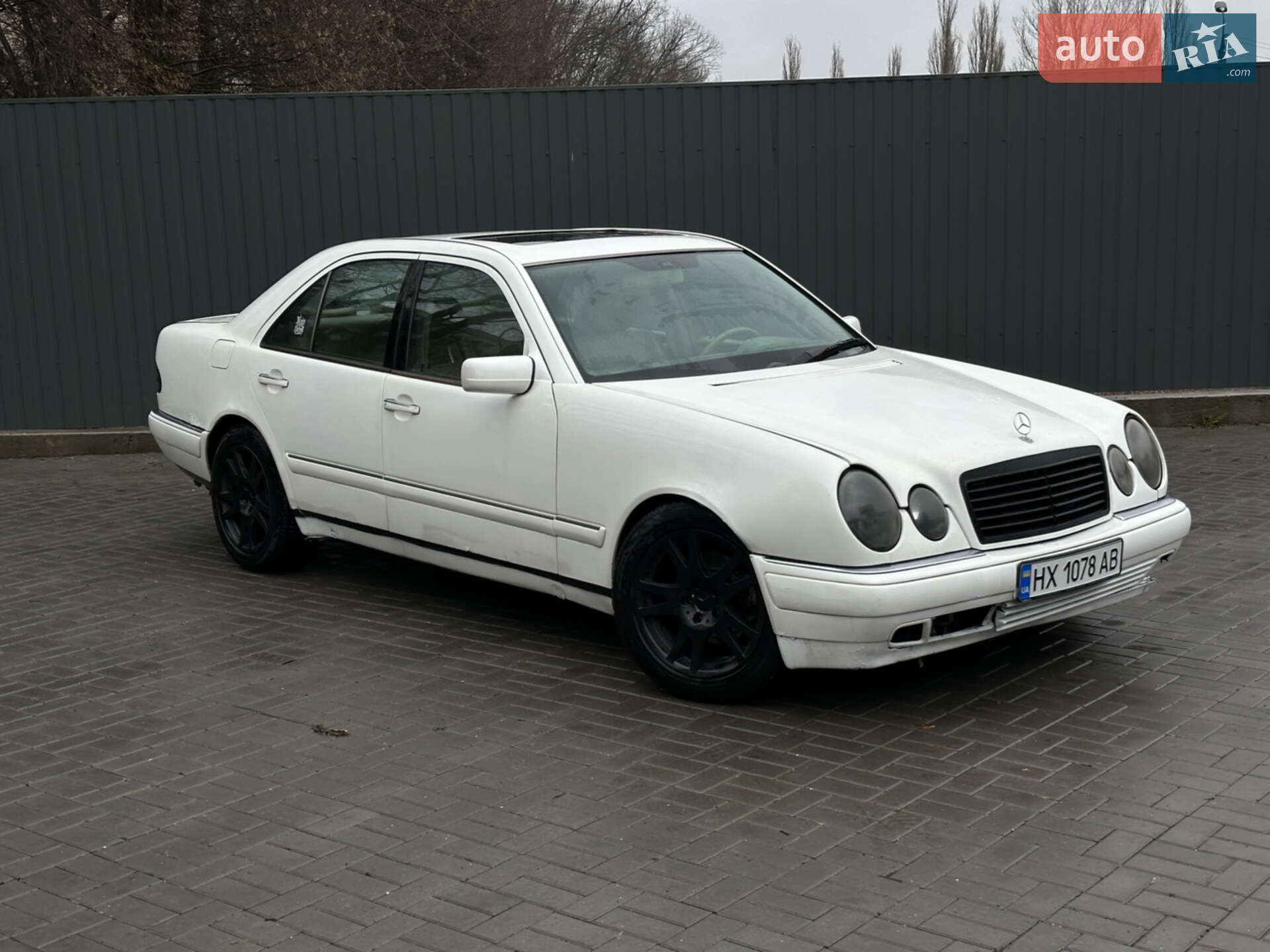 Mercedes-Benz E-Class 1998