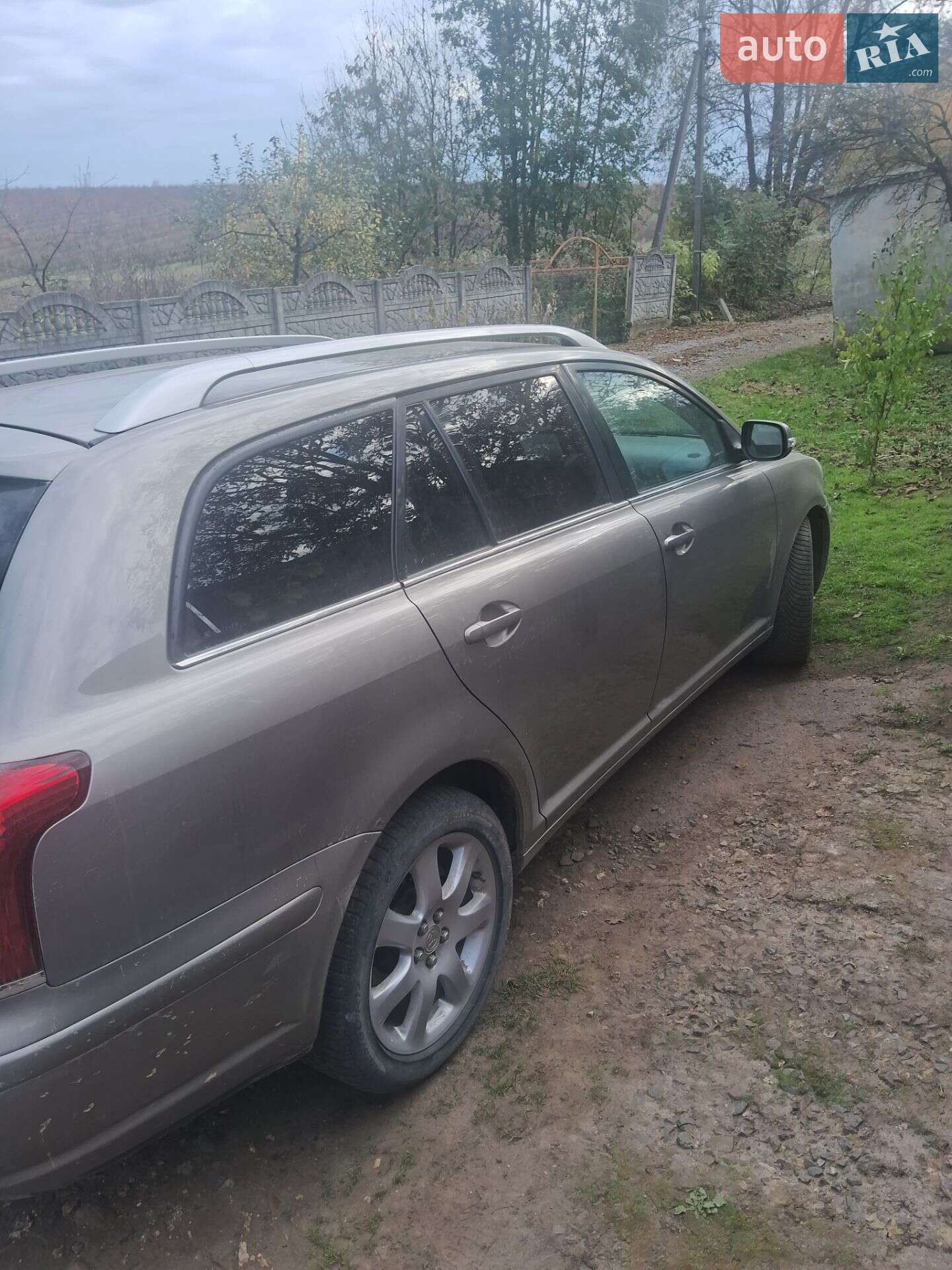 TOYOTA AVENSIS 2006