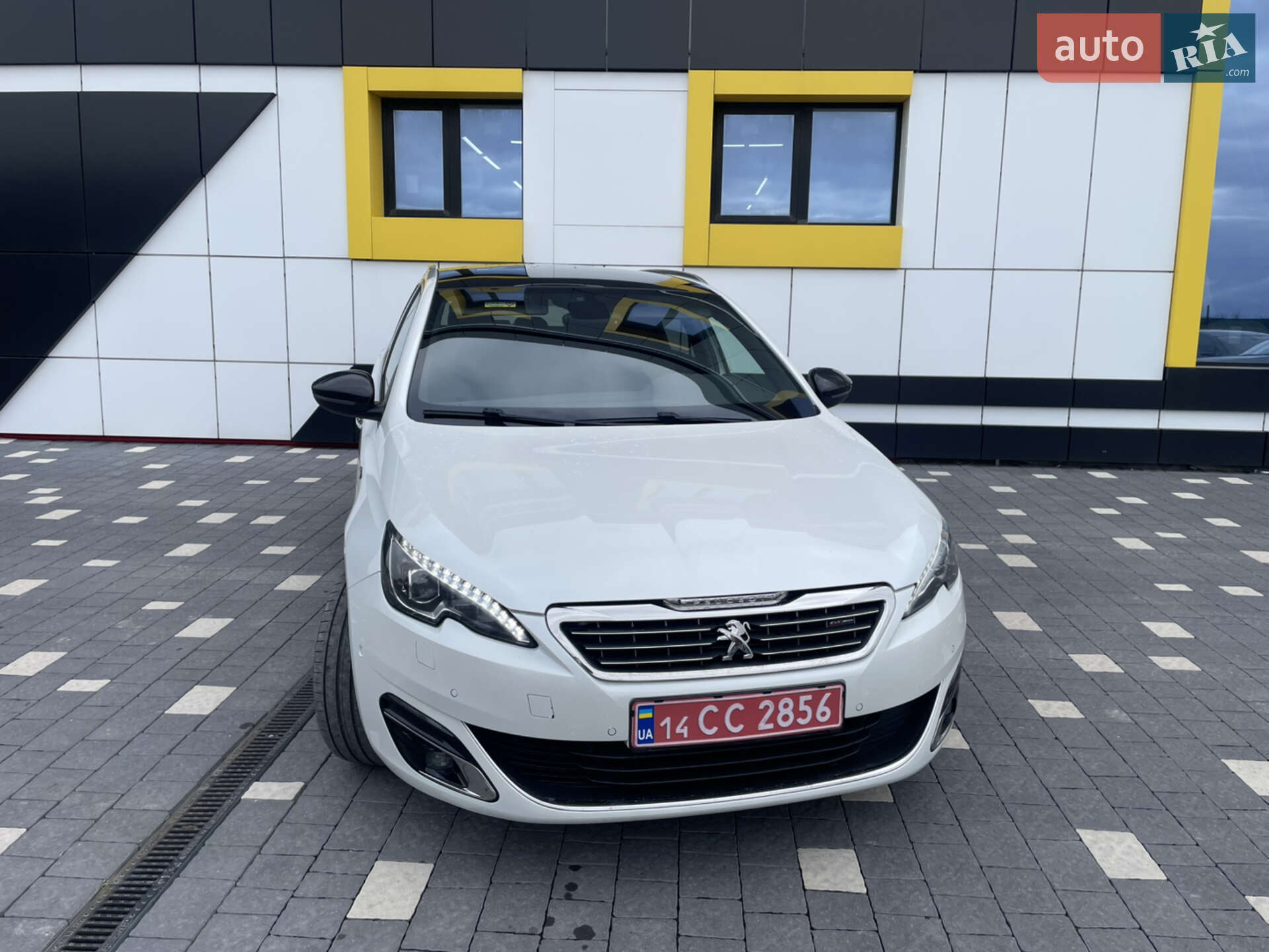 PEUGEOT 308 2015