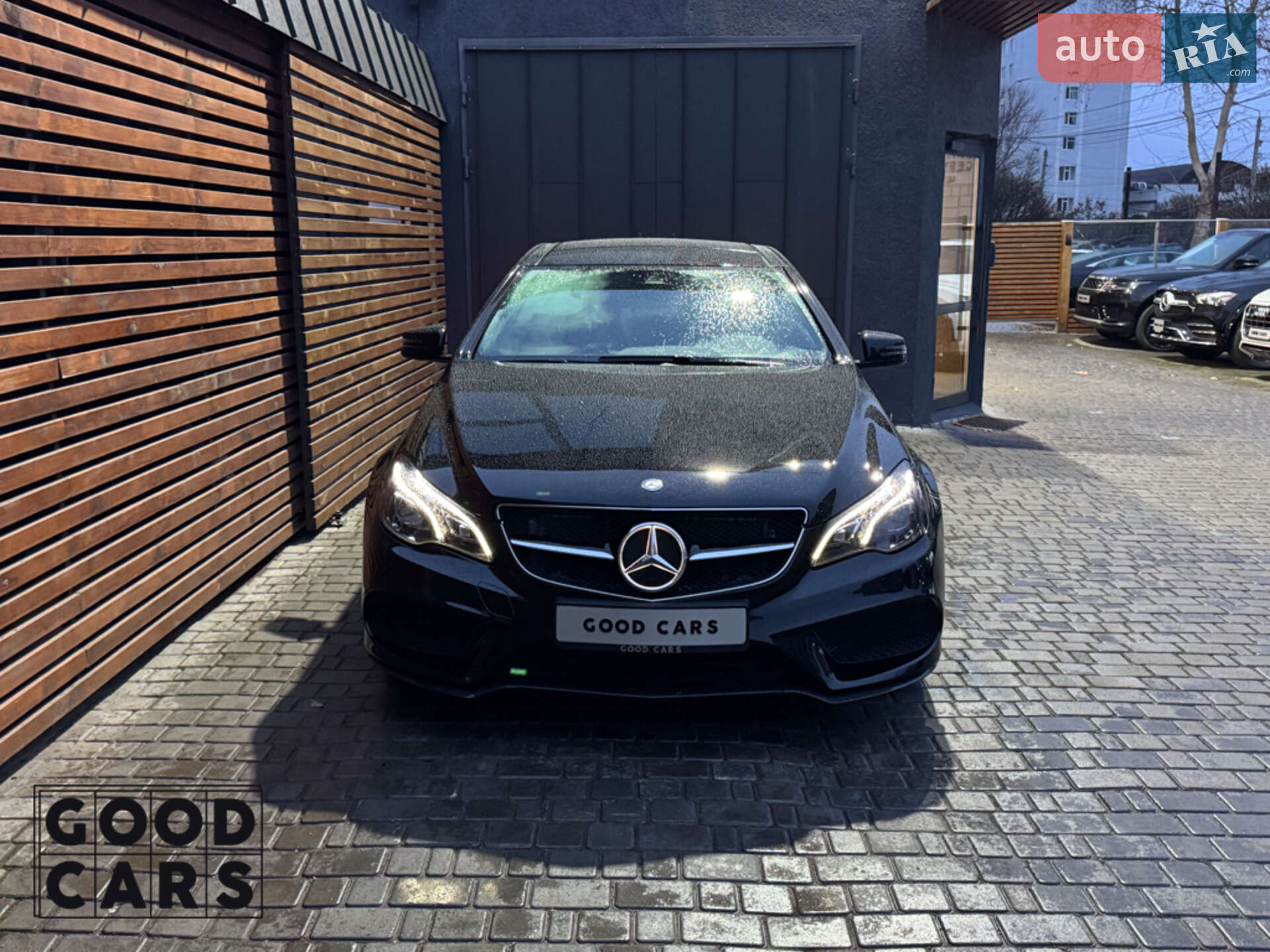 MERCEDES-BENZ E 400 2016