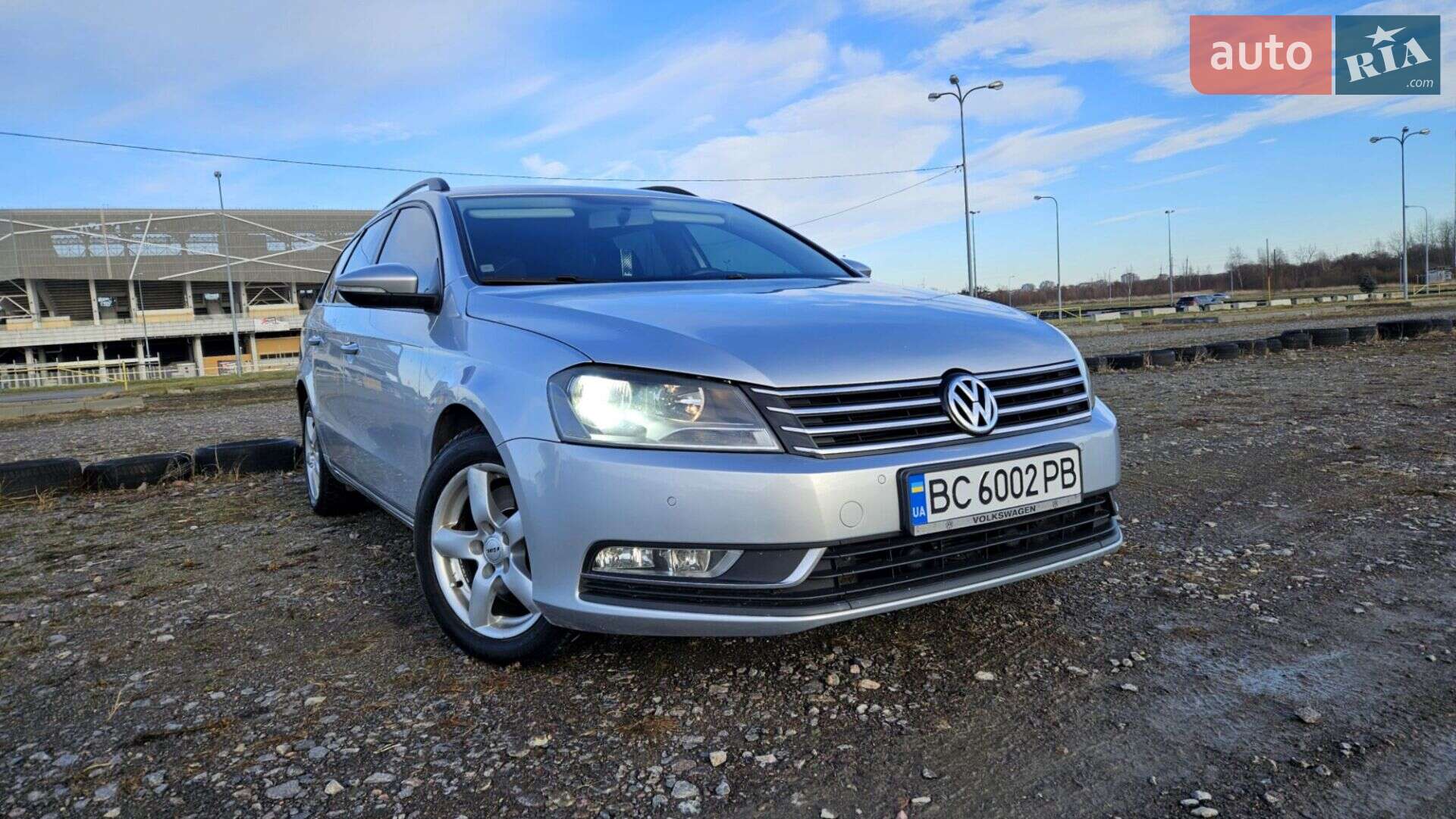 VOLKSWAGEN PASSAT 2013