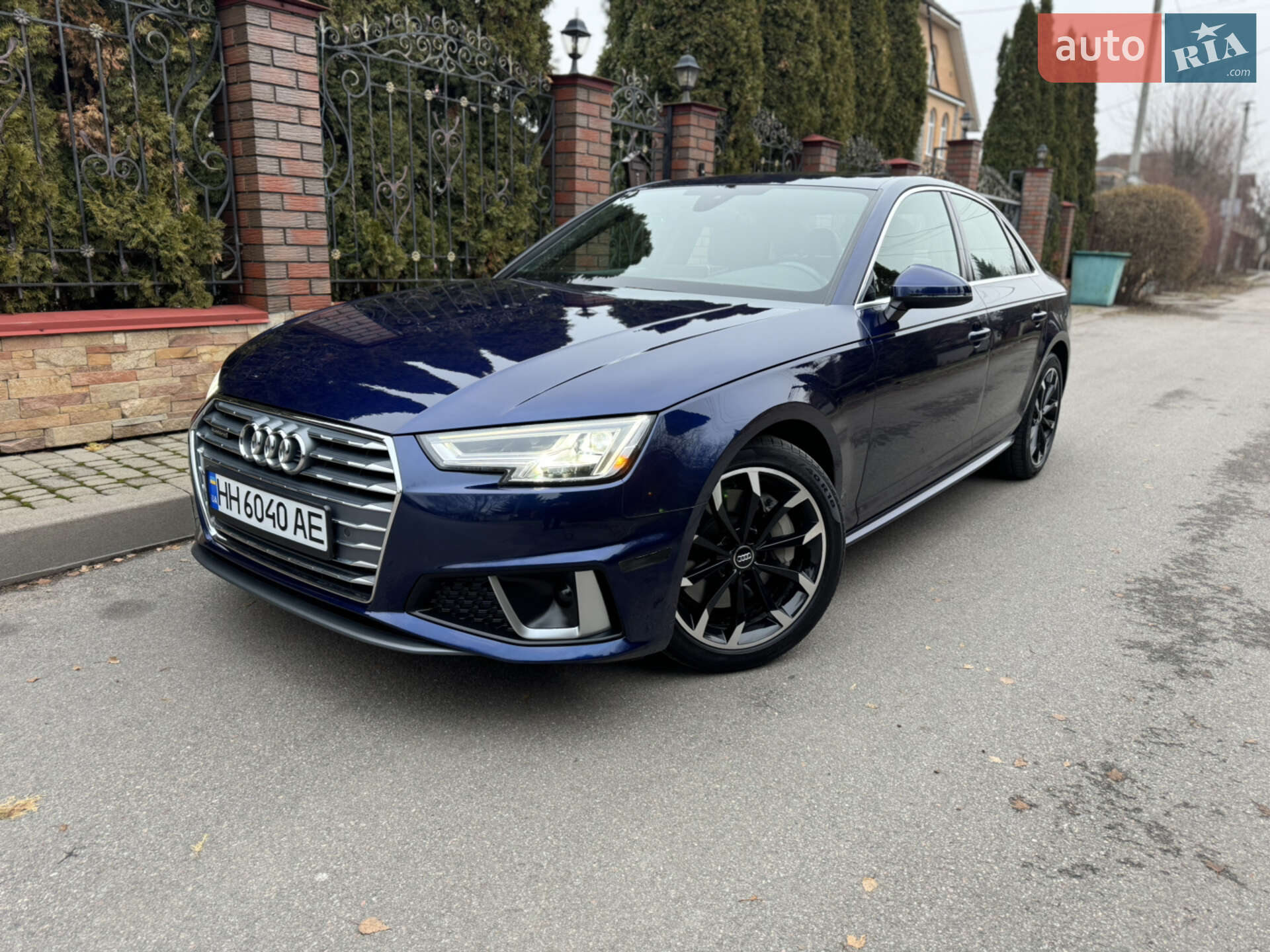 Головне фото звіту автомобіля AUDI A4 2019