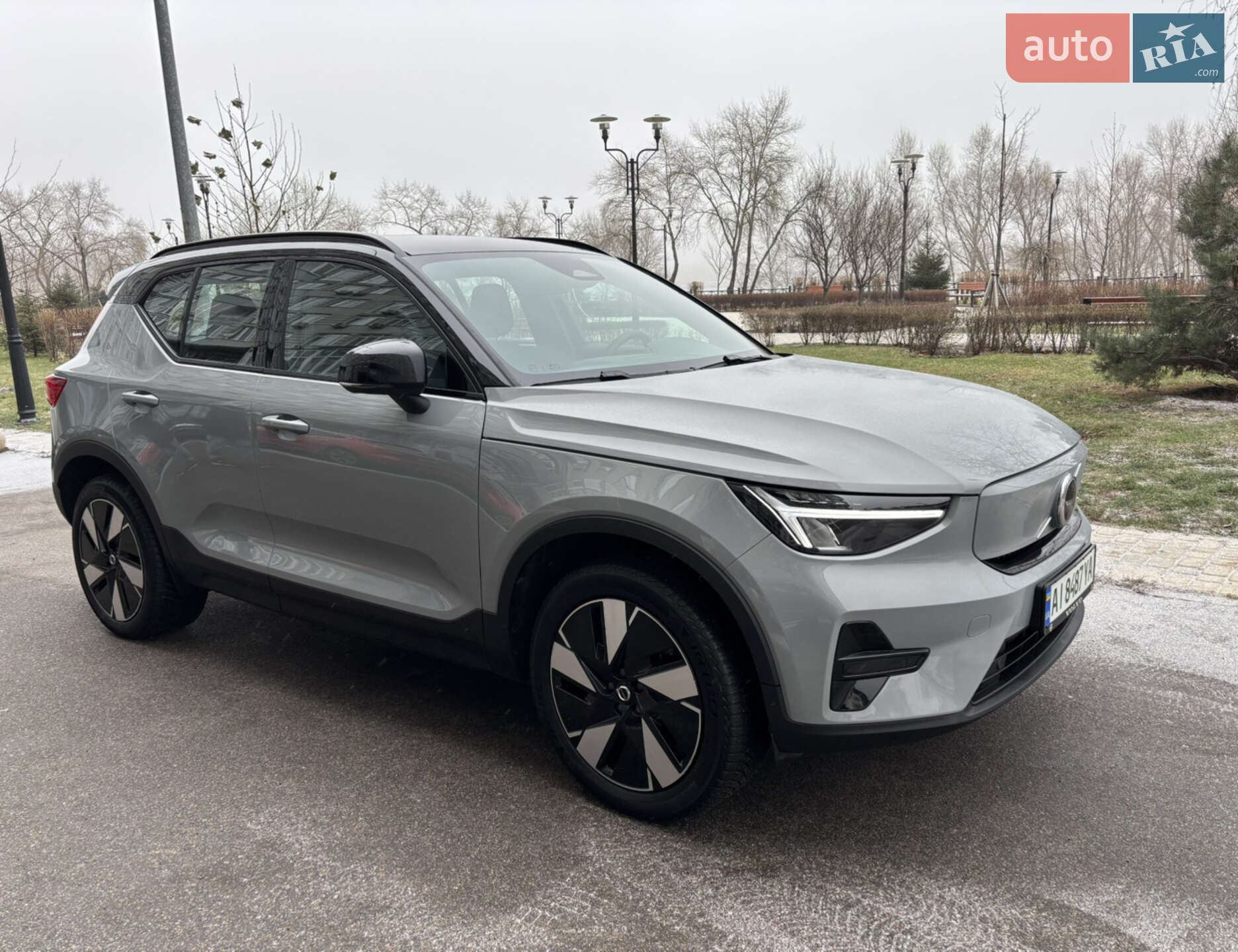 VOLVO XC40 2023