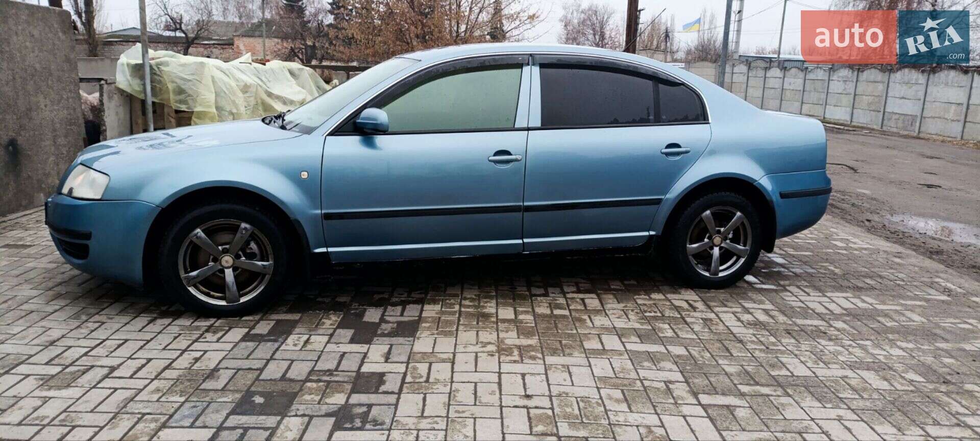 SKODA SUPERB 2003