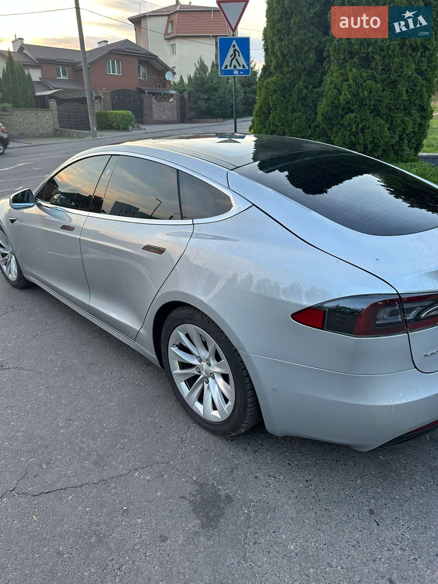 TESLA MODEL S100D 2018