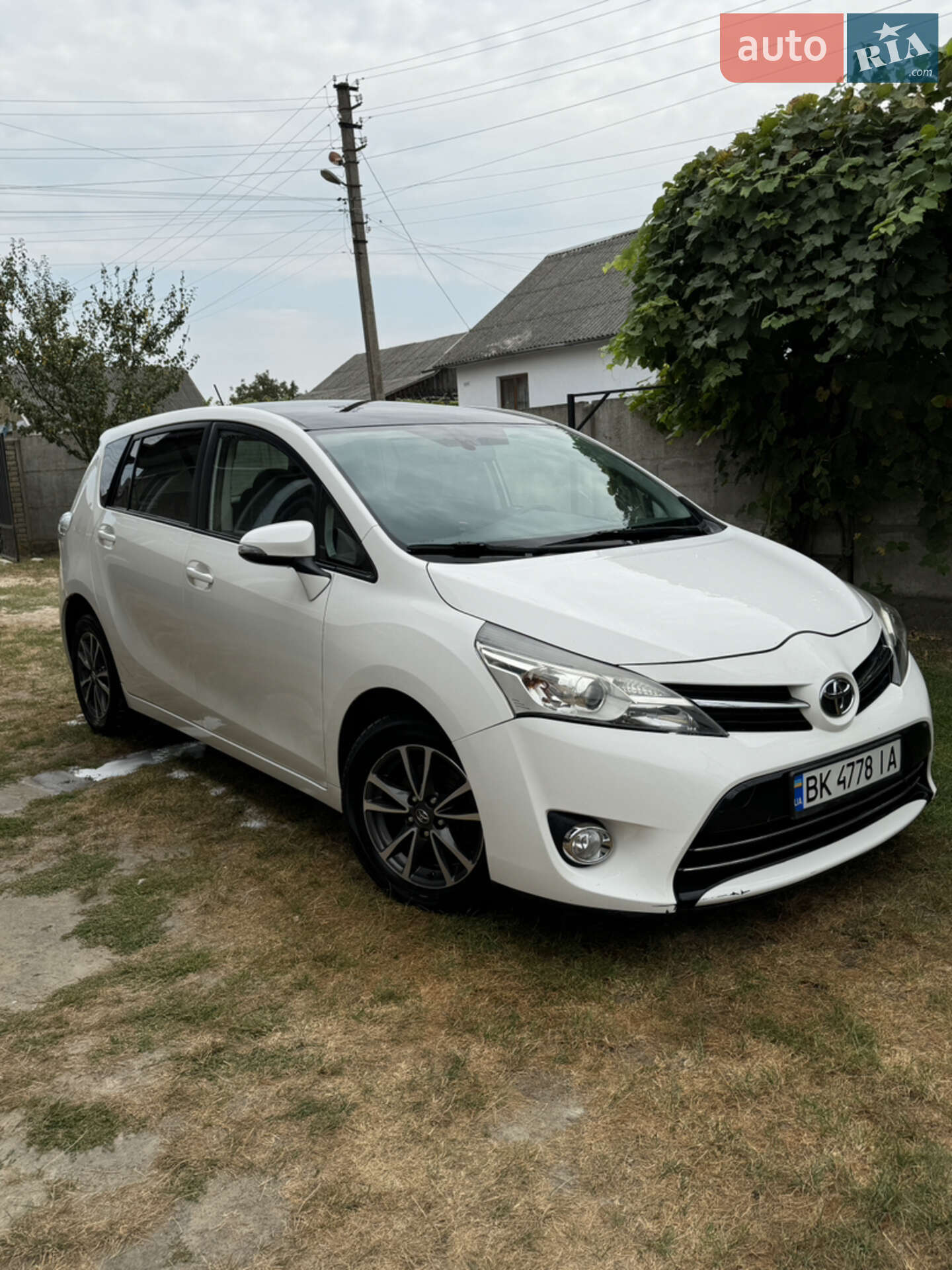 TOYOTA VERSO 2013