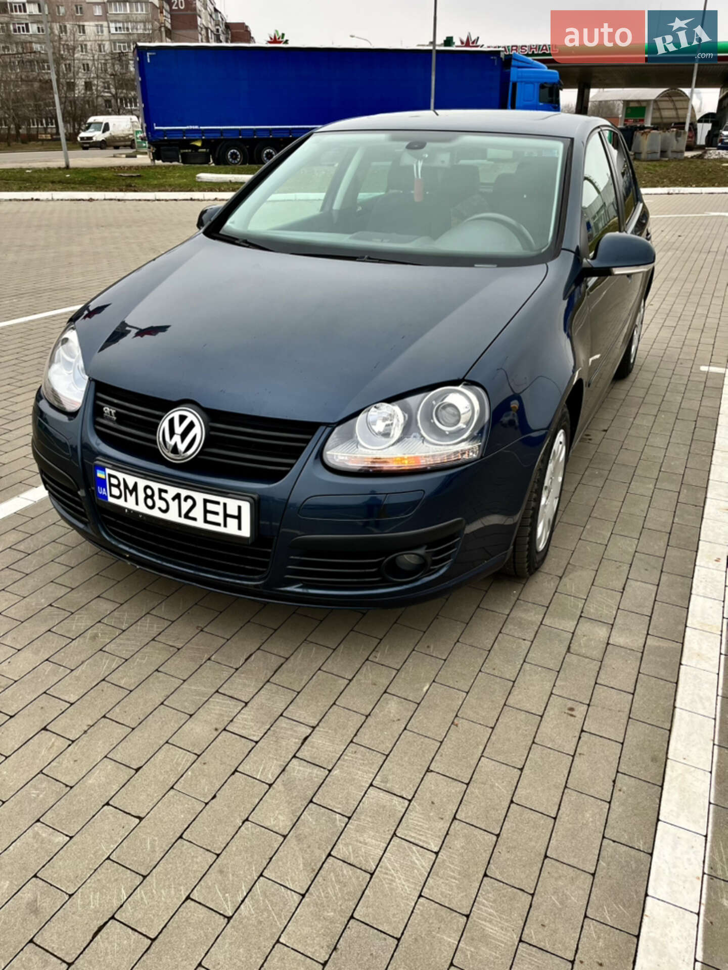 VOLKSWAGEN GOLF 2004