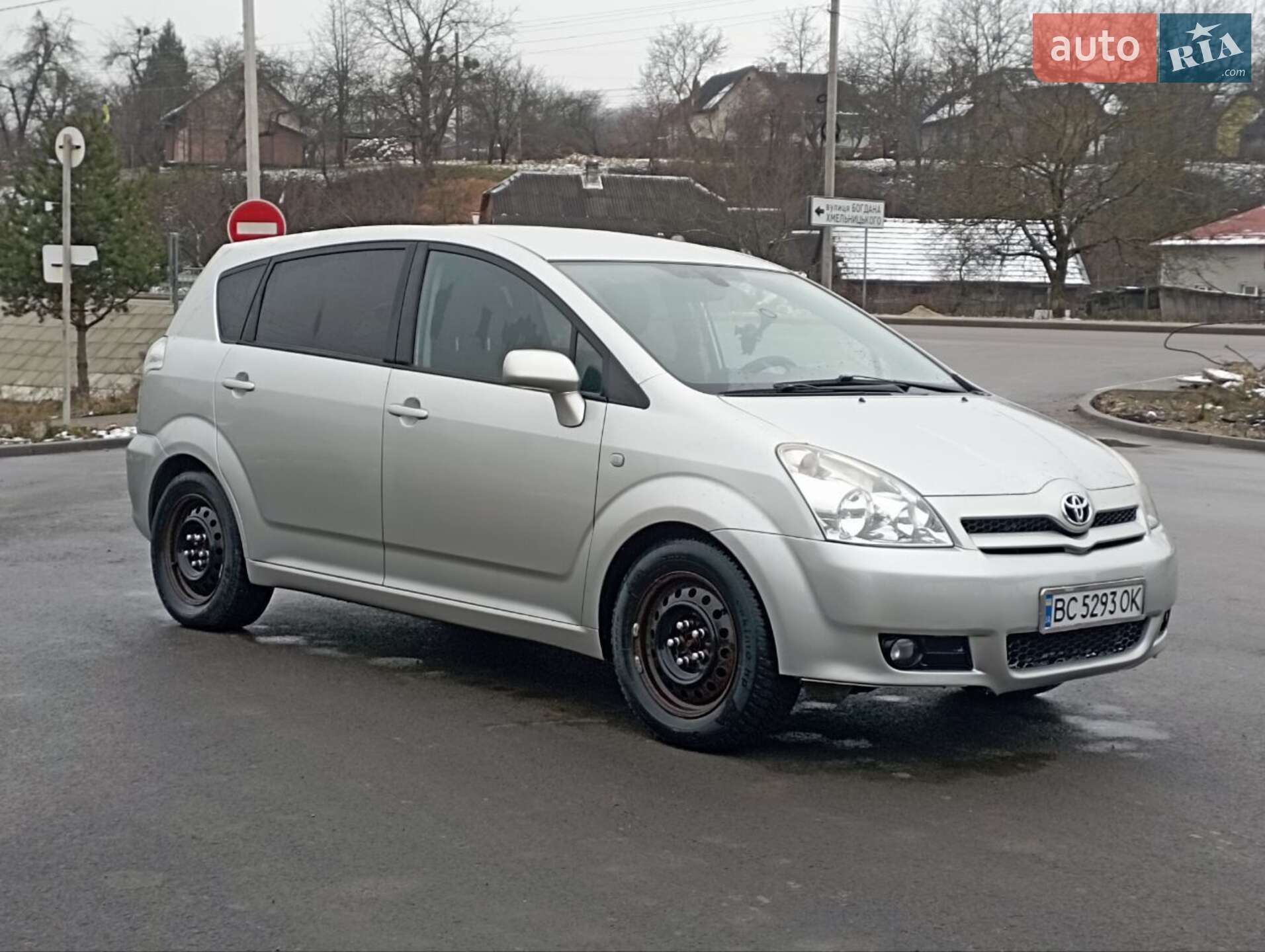 TOYOTA COROLLA VERSO 2005