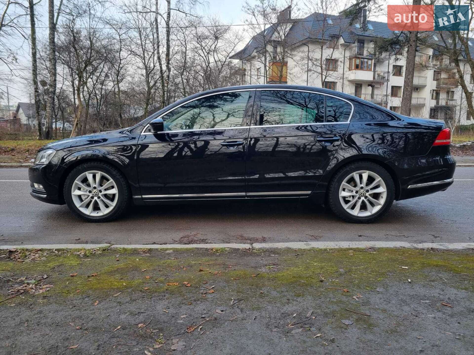 VOLKSWAGEN PASSAT 2013