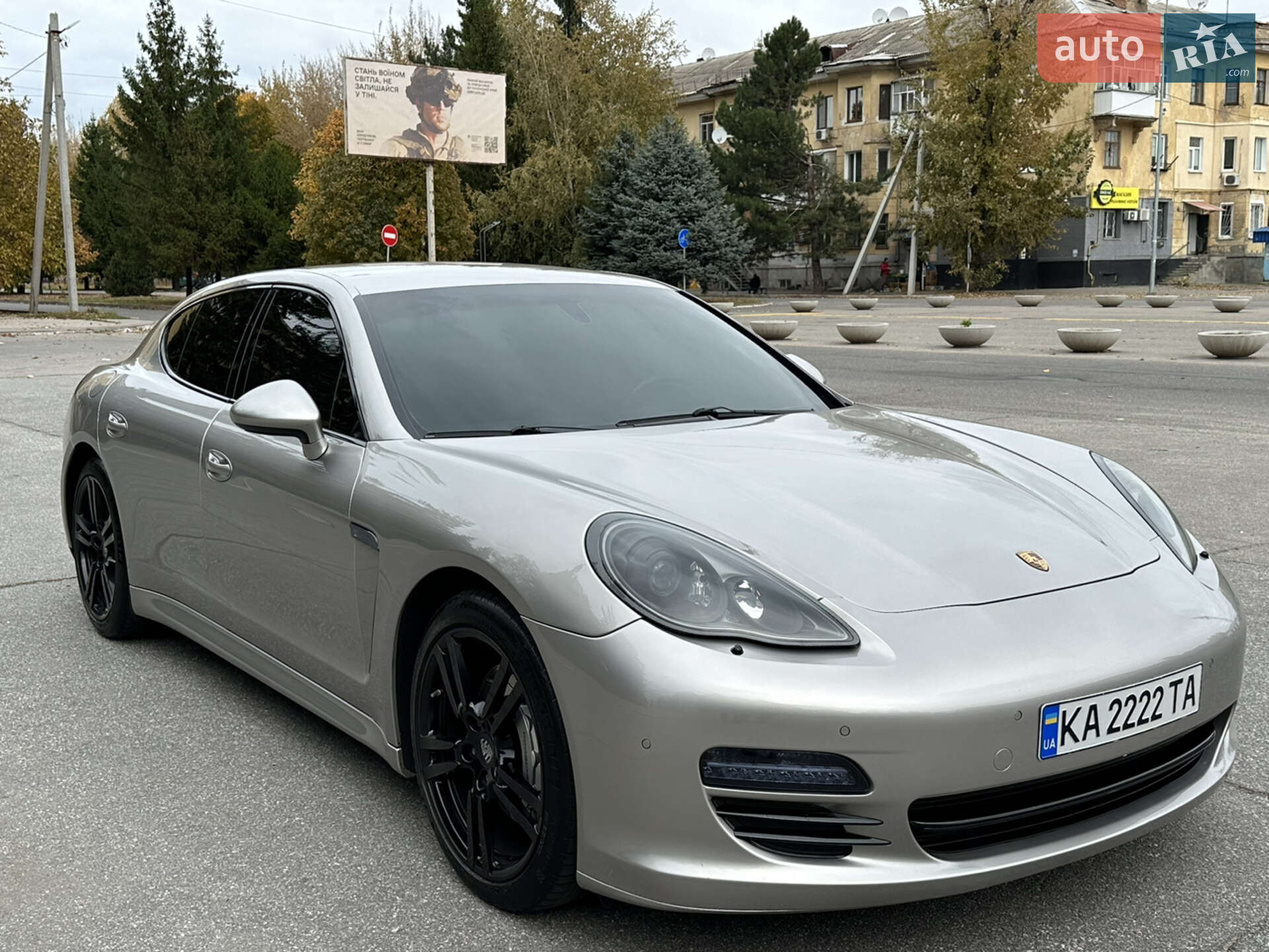 PORSCHE PANAMERA