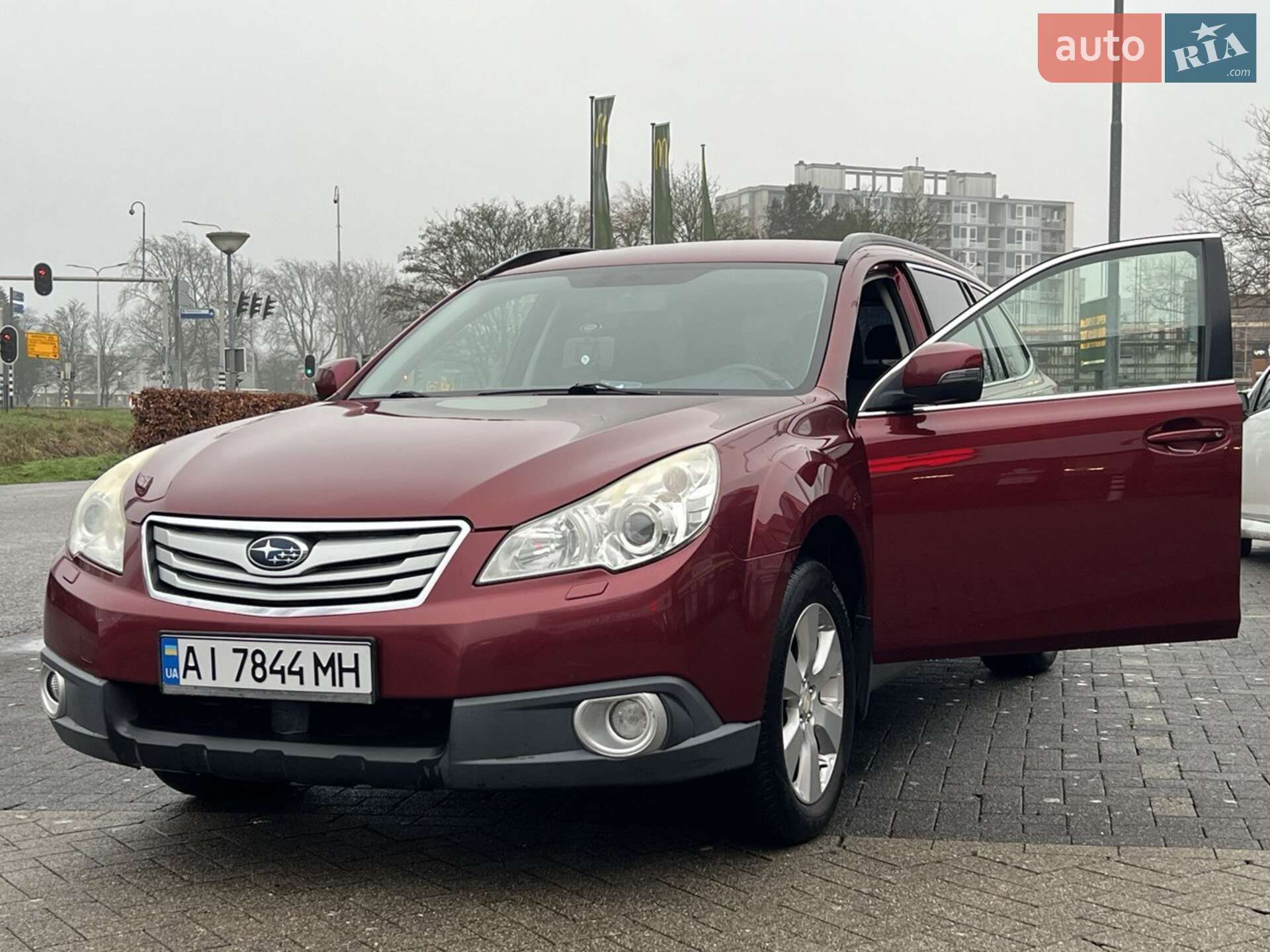 Subaru Outback 2011