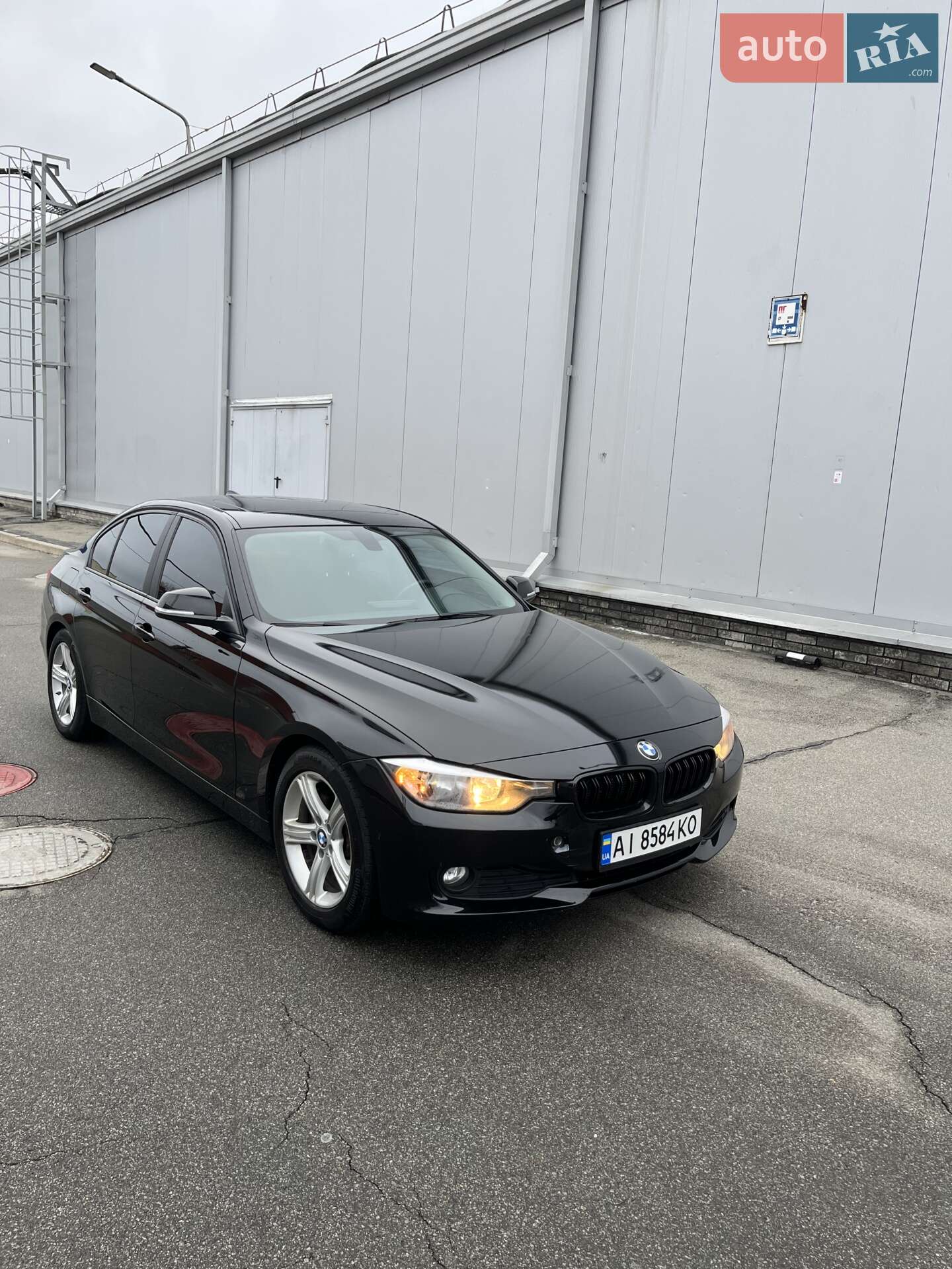 Головне фото звіту автомобіля BMW 328I 2013