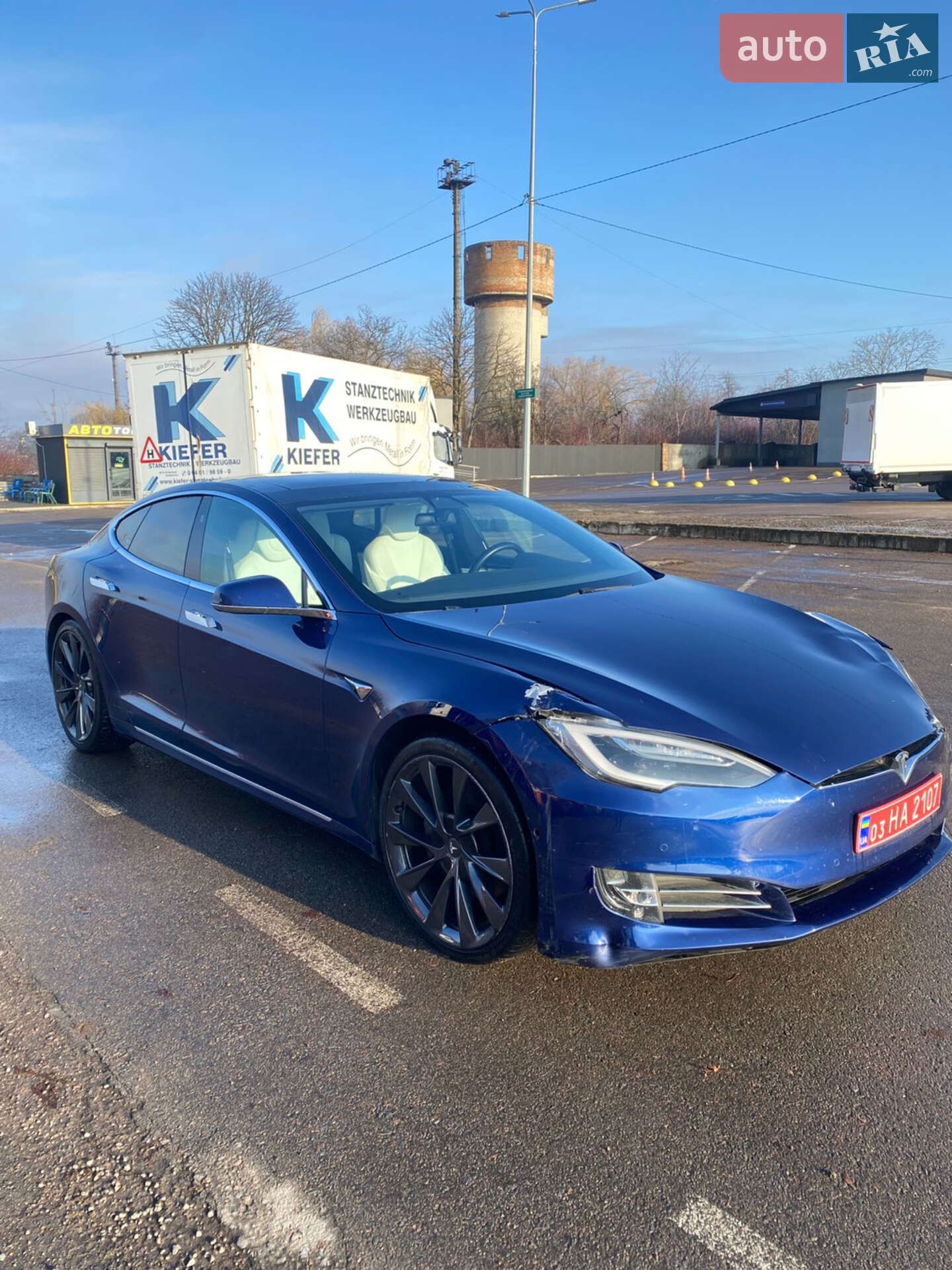 Tesla Model S 2018