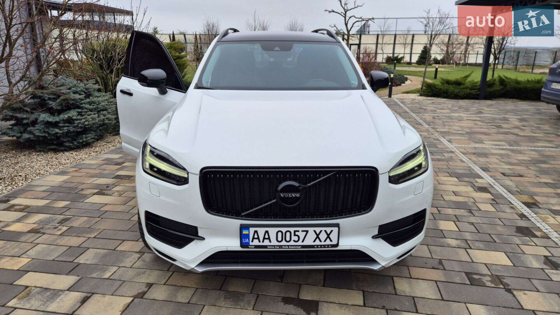VOLVO XC90 2017