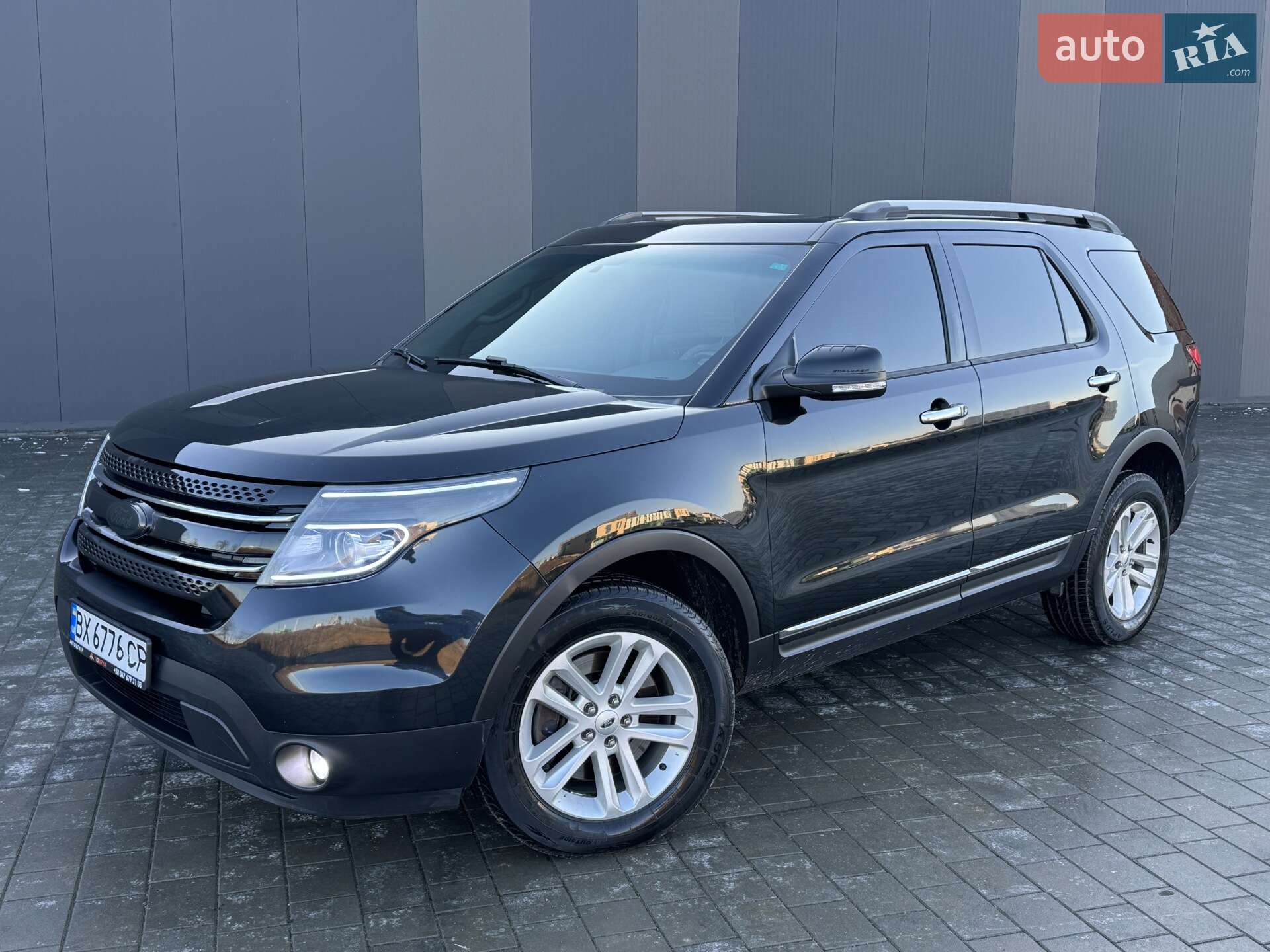 FORD EXPLORER