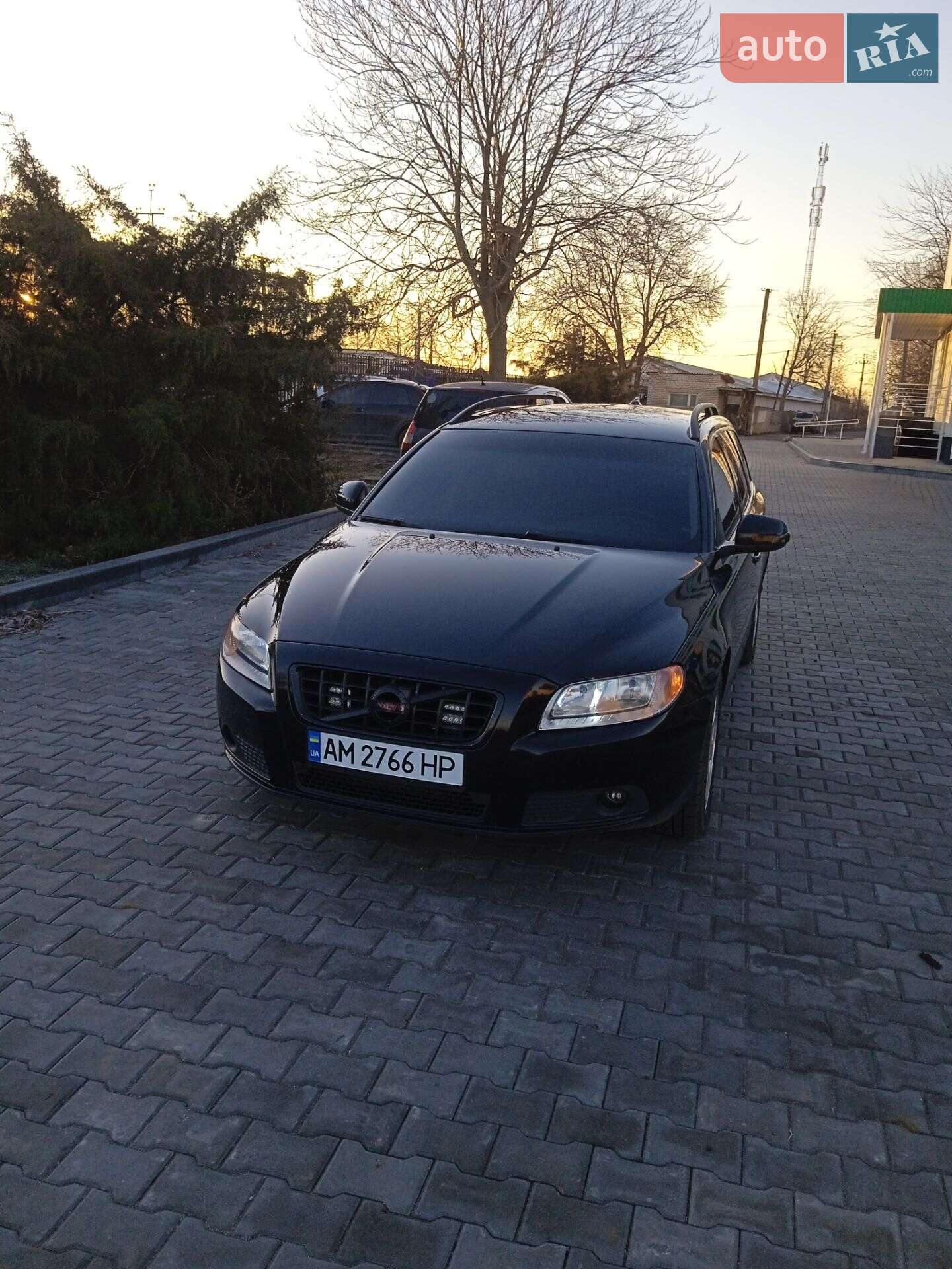 VOLVO V70 2009