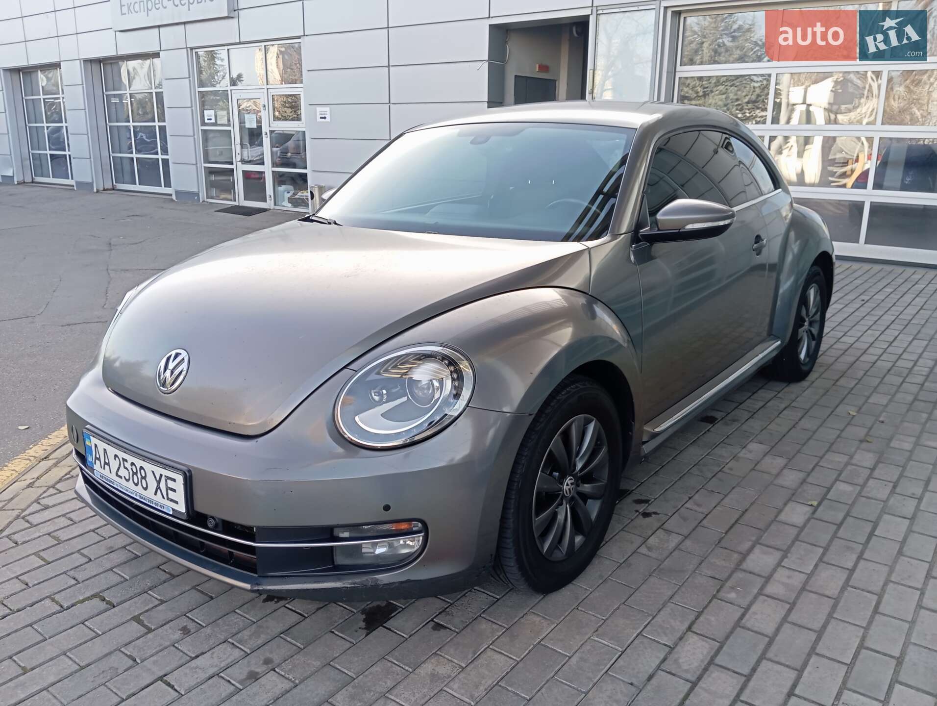 VOLKSWAGEN BEETLE 2014
