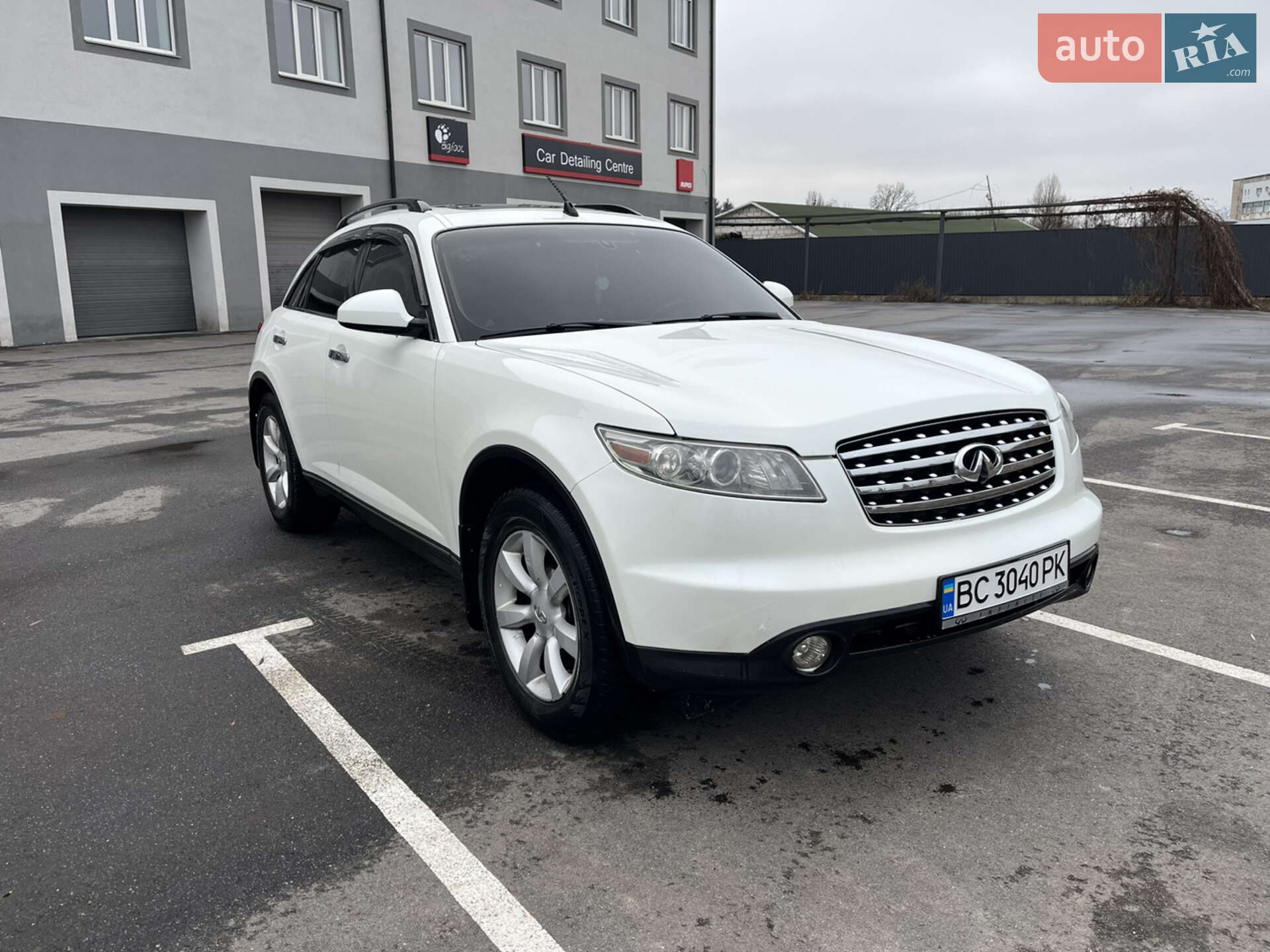 INFINITI FX35 2003