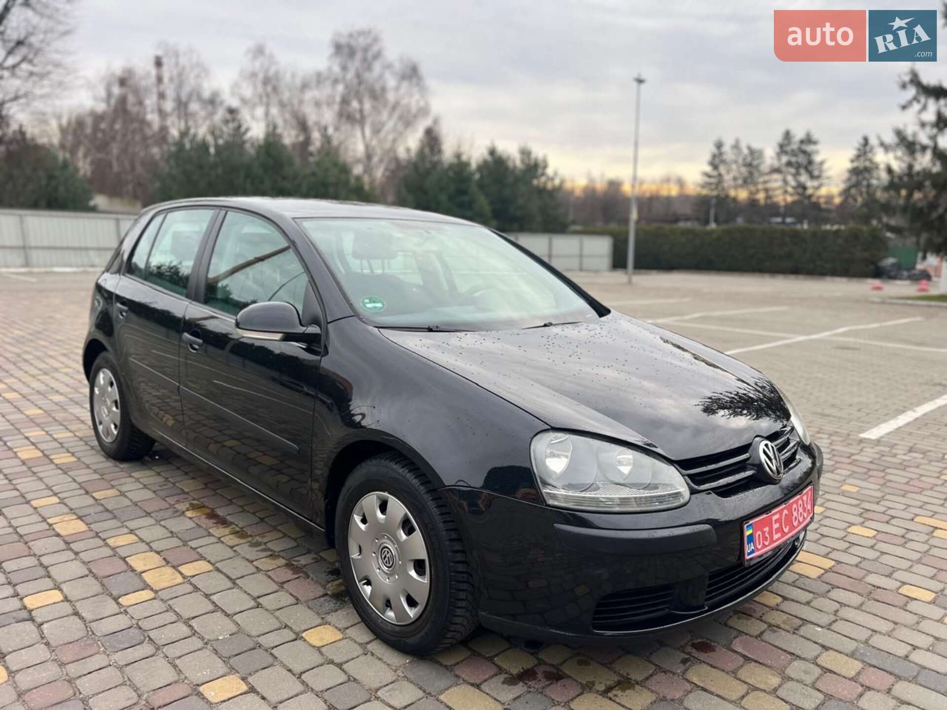 VOLKSWAGEN GOLF 2003