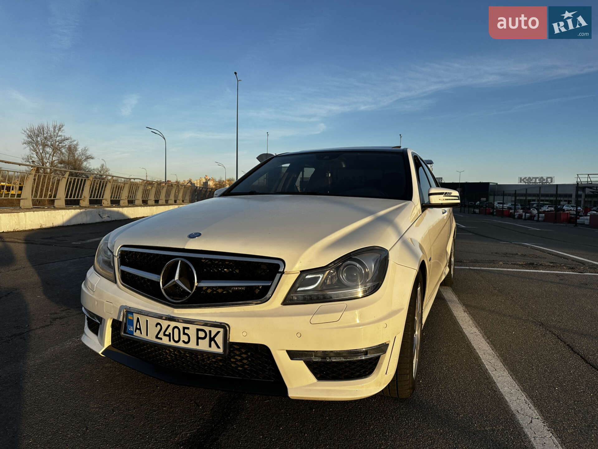 Головне фото звіту автомобіля MERCEDES-BENZ C 250 2012