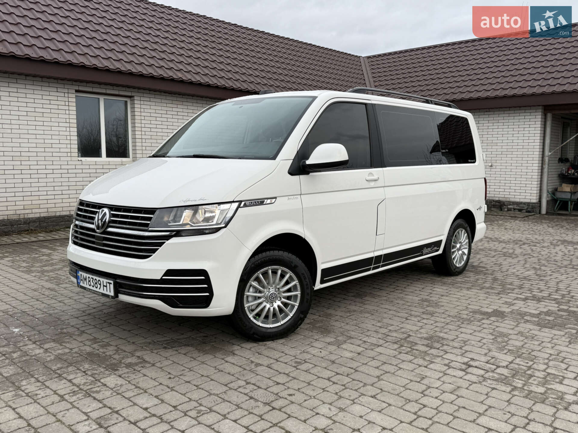 VOLKSWAGEN TRANSPORTER 2020