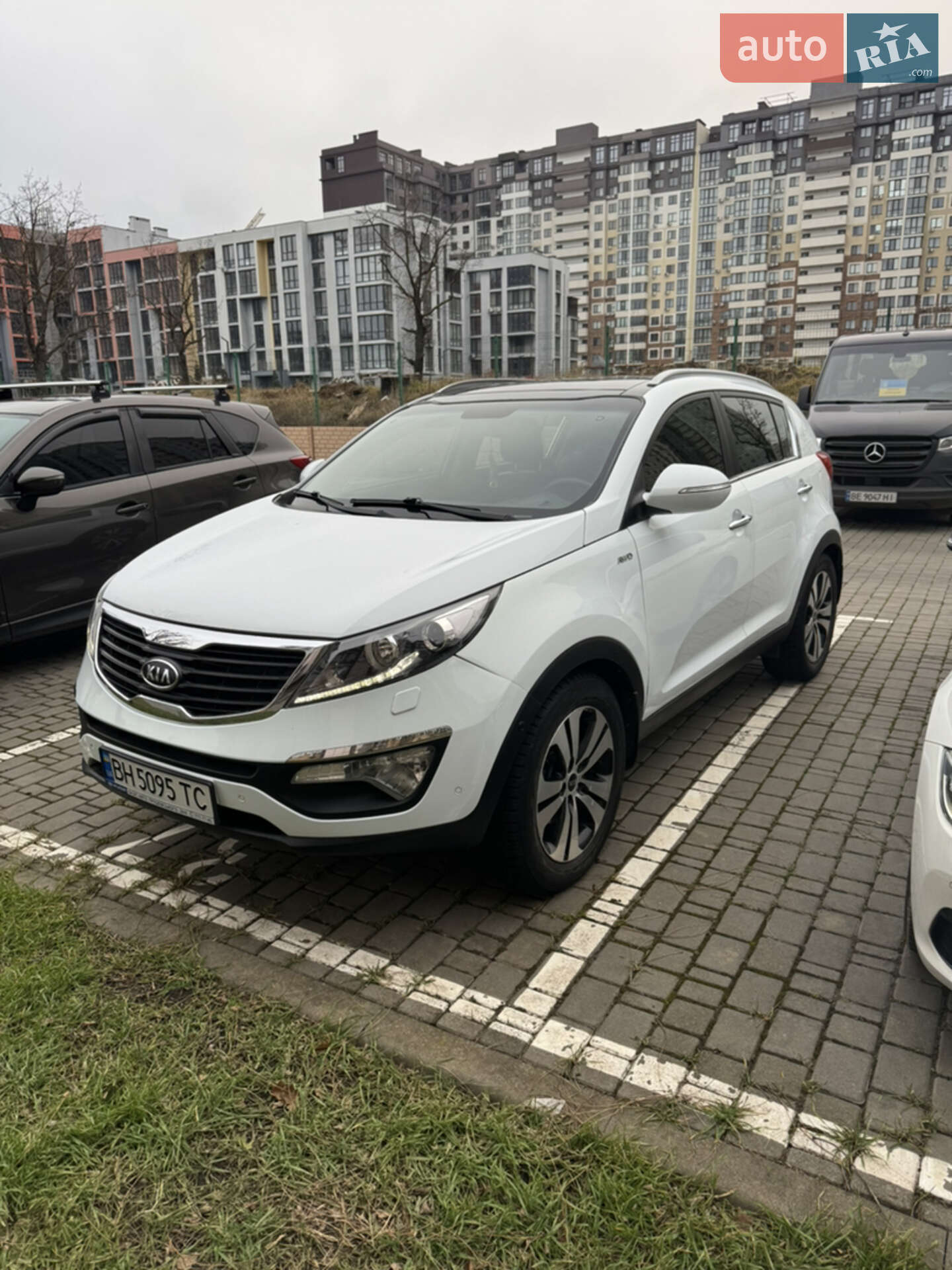 KIA SPORTAGE 2012