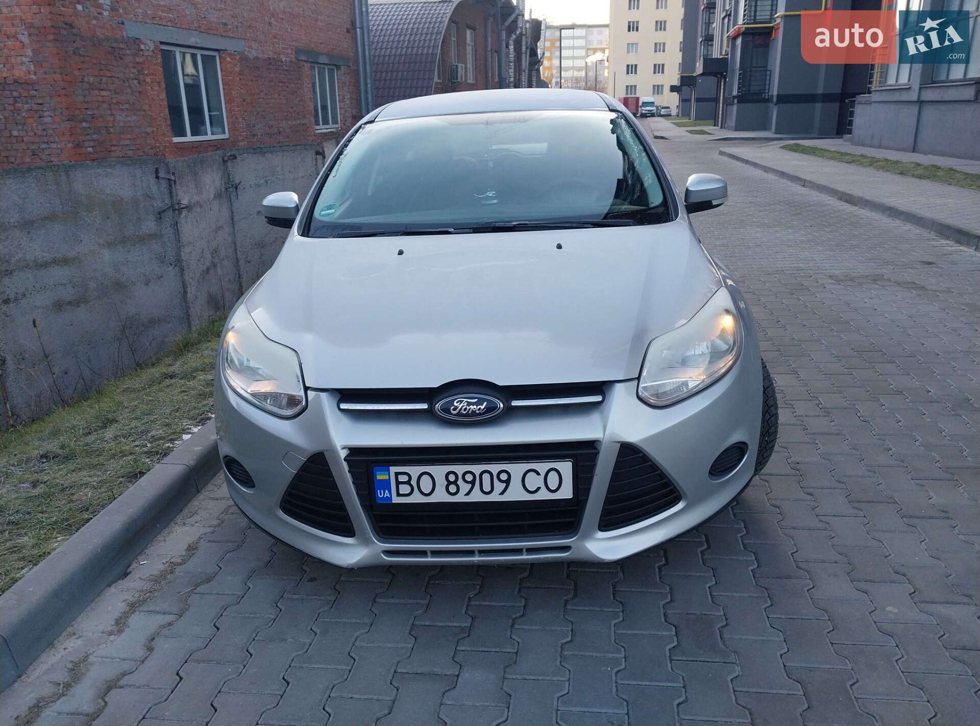 Головне фото звіту автомобіля FORD FOCUS 2011