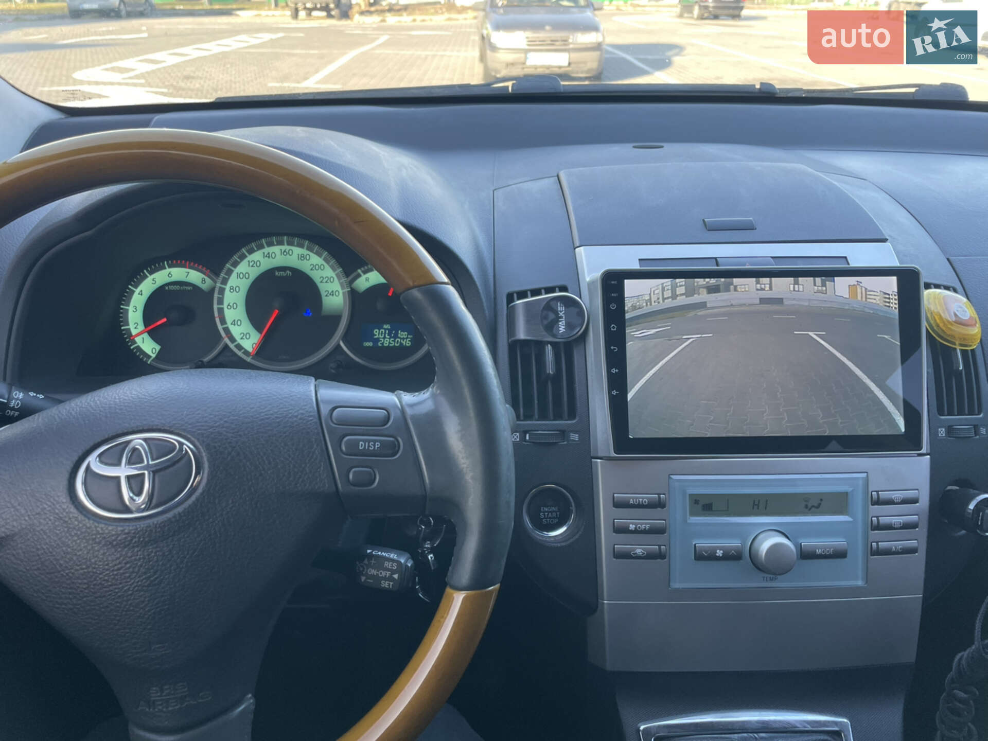 TOYOTA COROLLA VERSO 2004
