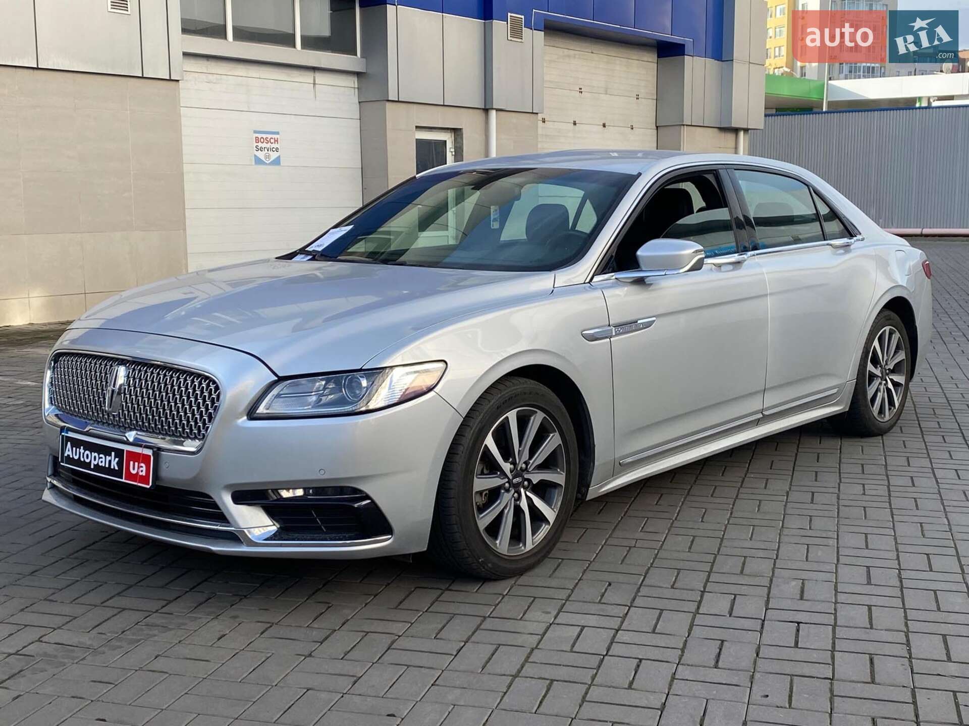 LINCOLN CONTINENTAL 2018