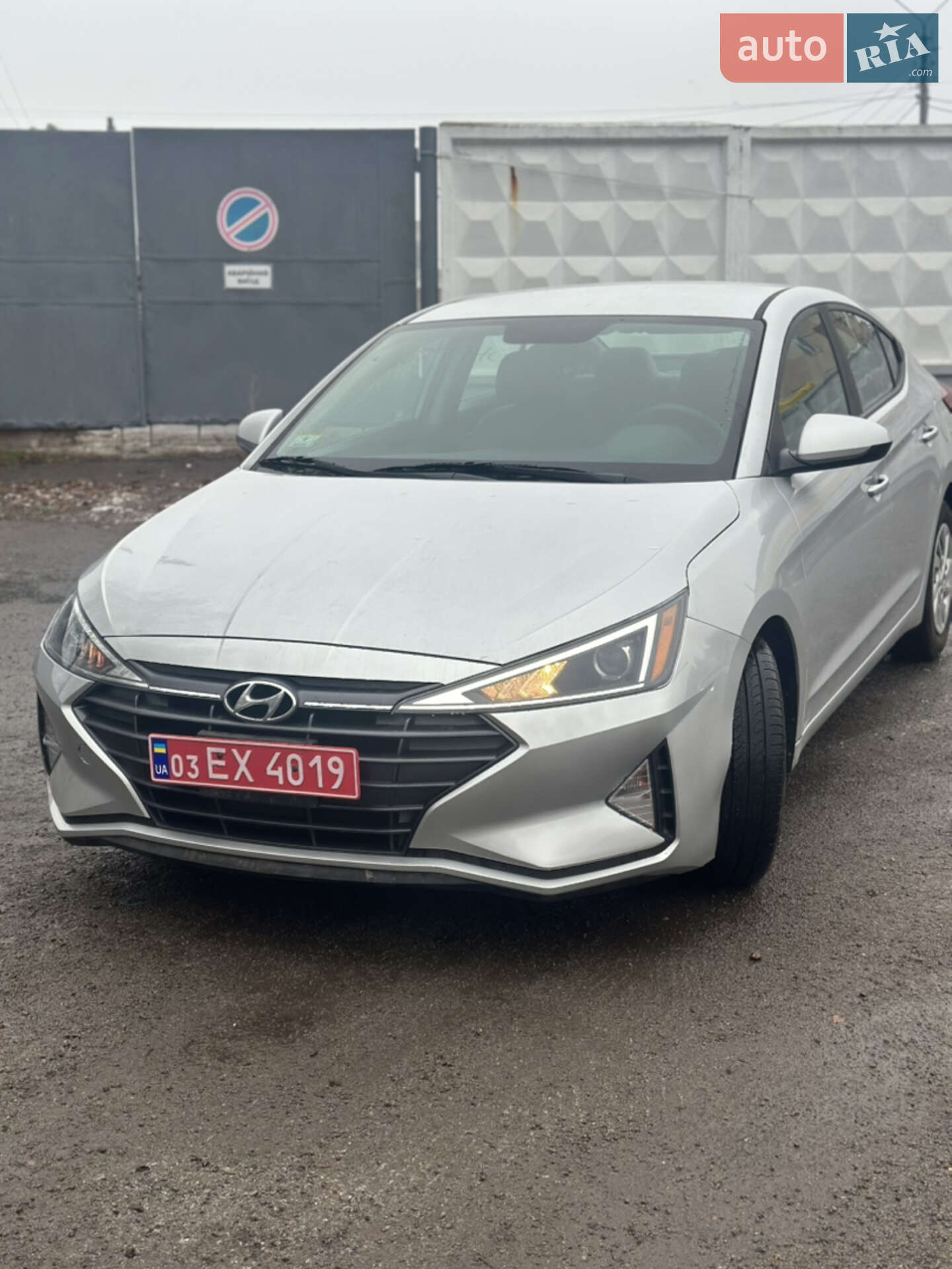 HYUNDAI ELANTRA 2018