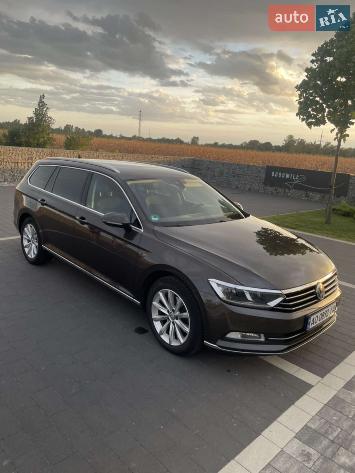 VOLKSWAGEN PASSAT 2015